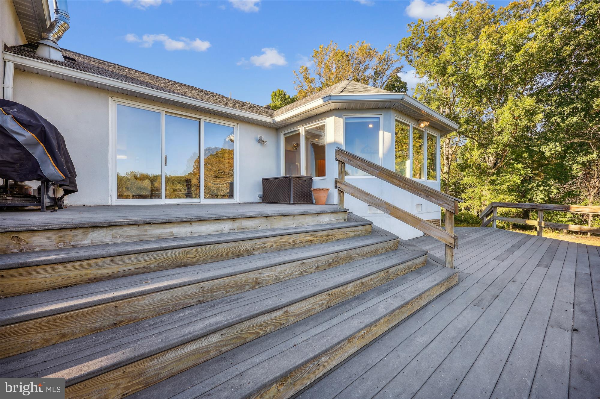 DARNESTOWN OUTSIDE - Residential