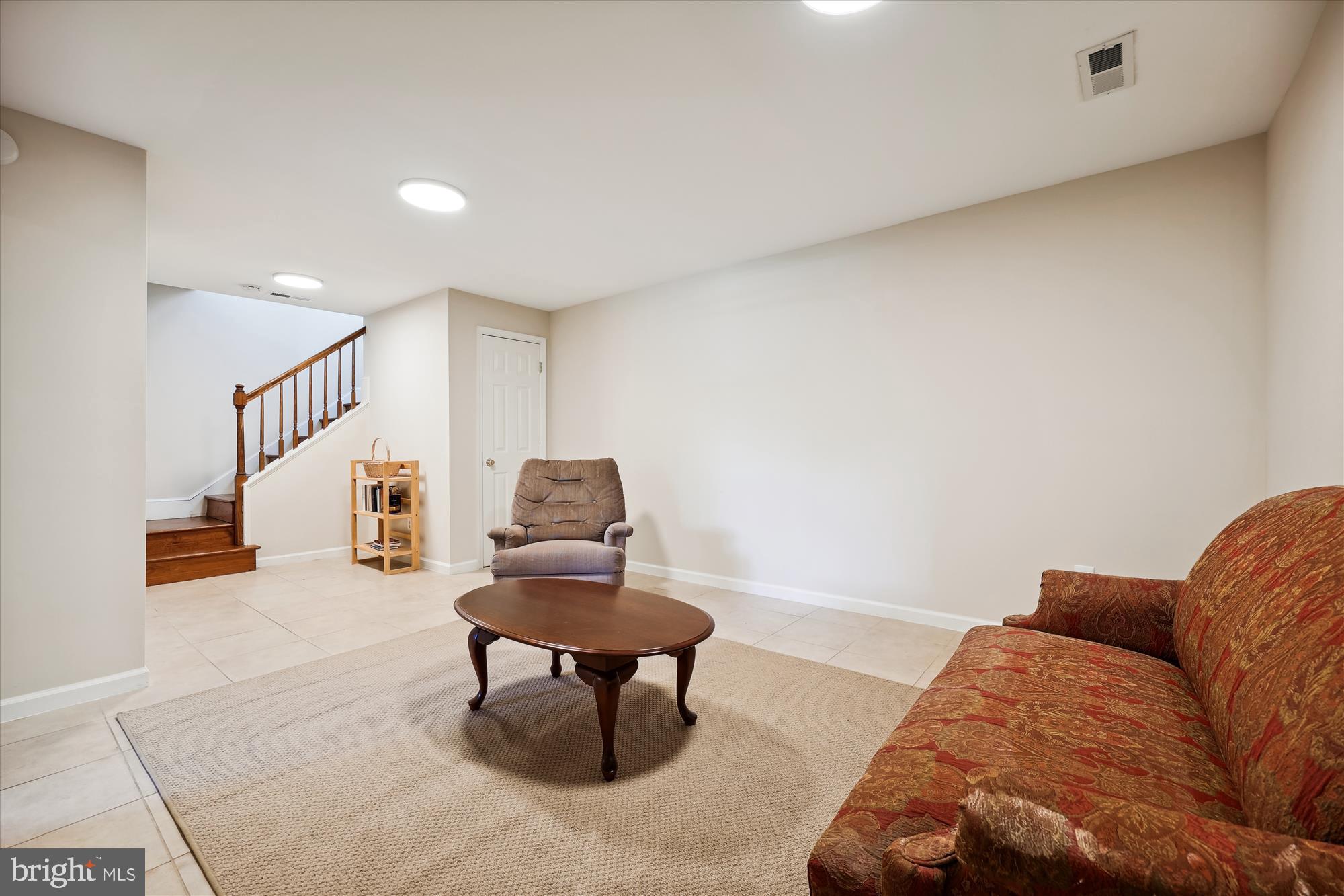 DARNESTOWN OUTSIDE - Residential