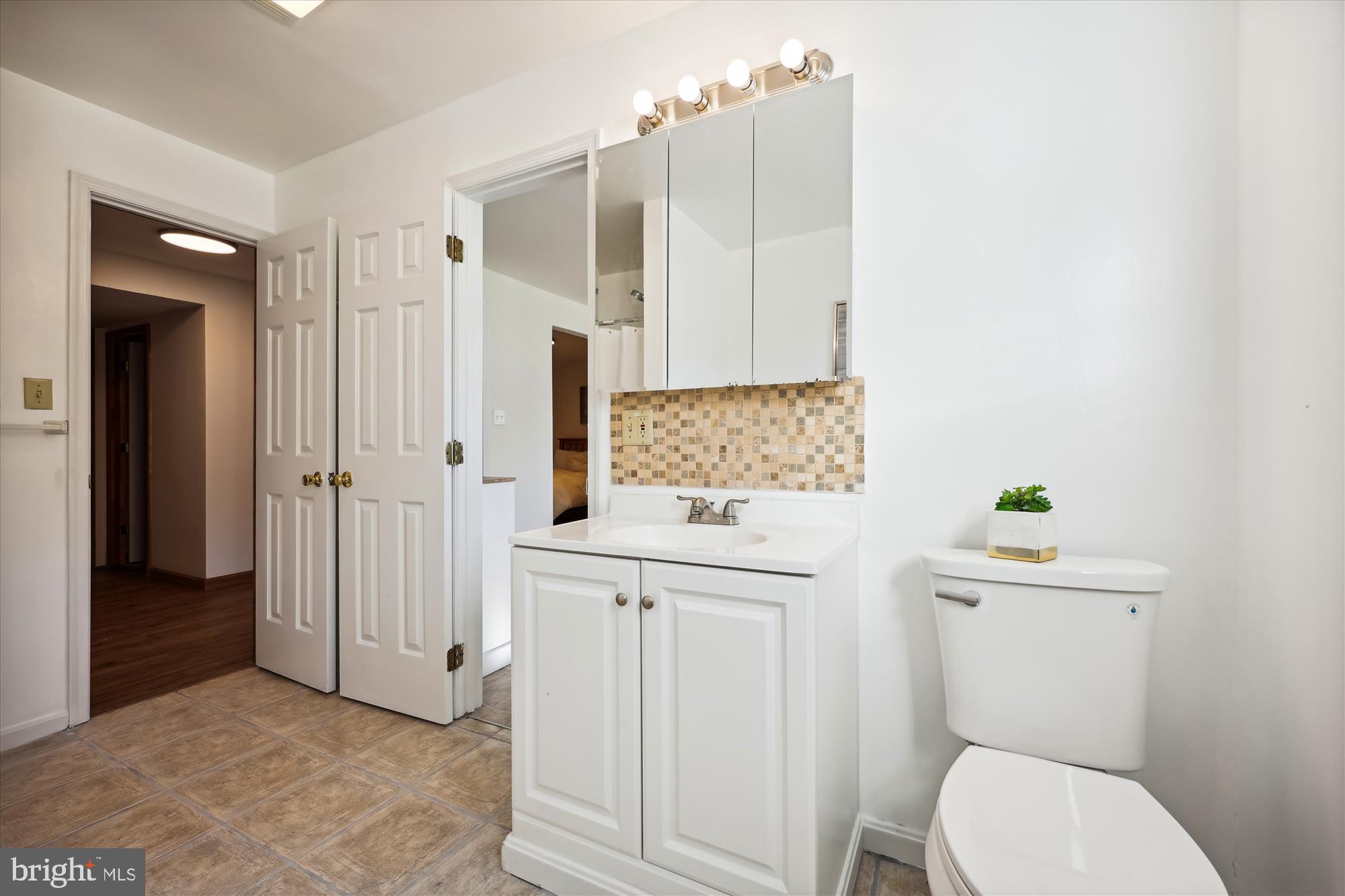 DARNESTOWN OUTSIDE - Residential