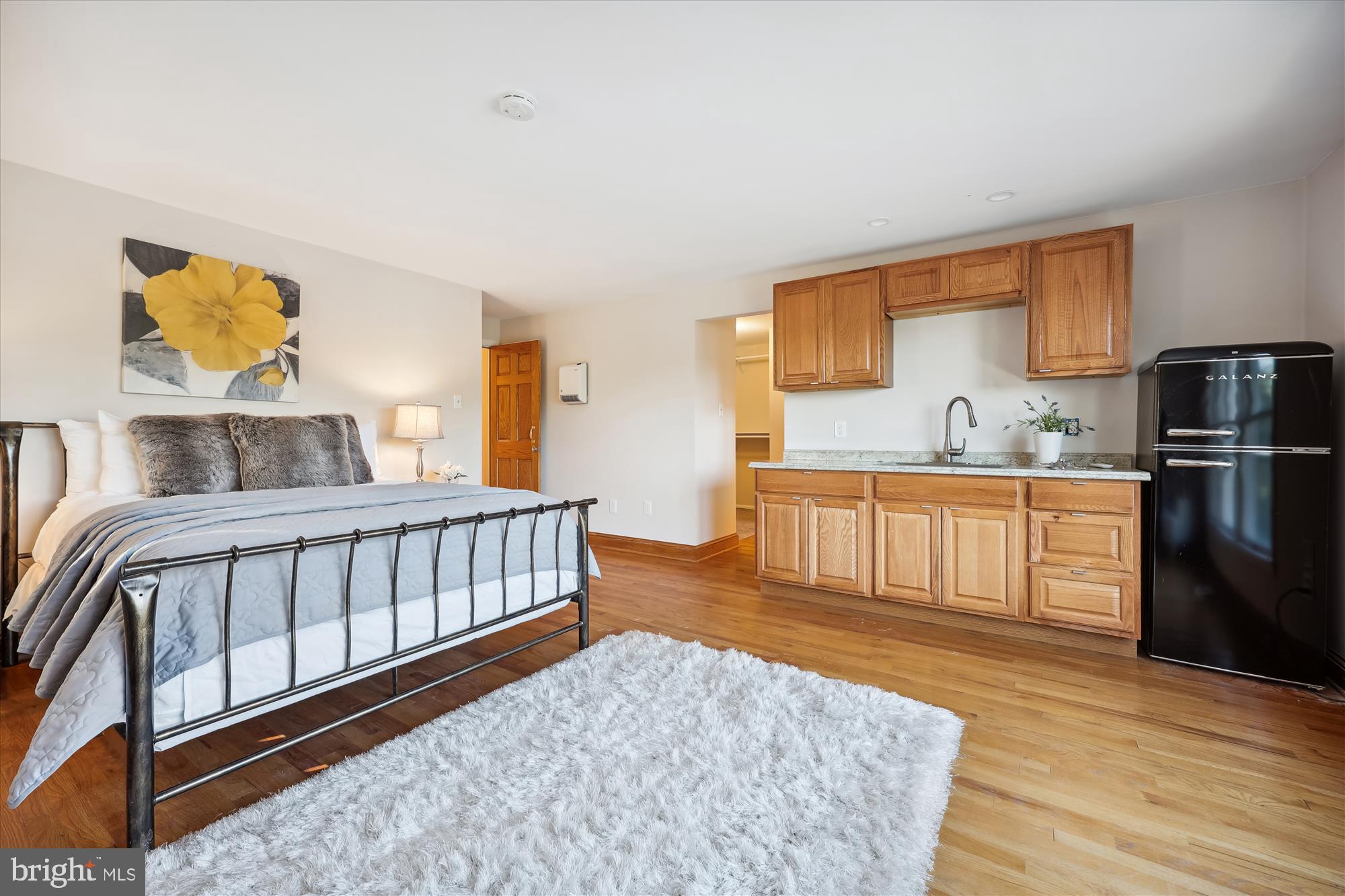 DARNESTOWN OUTSIDE - Residential