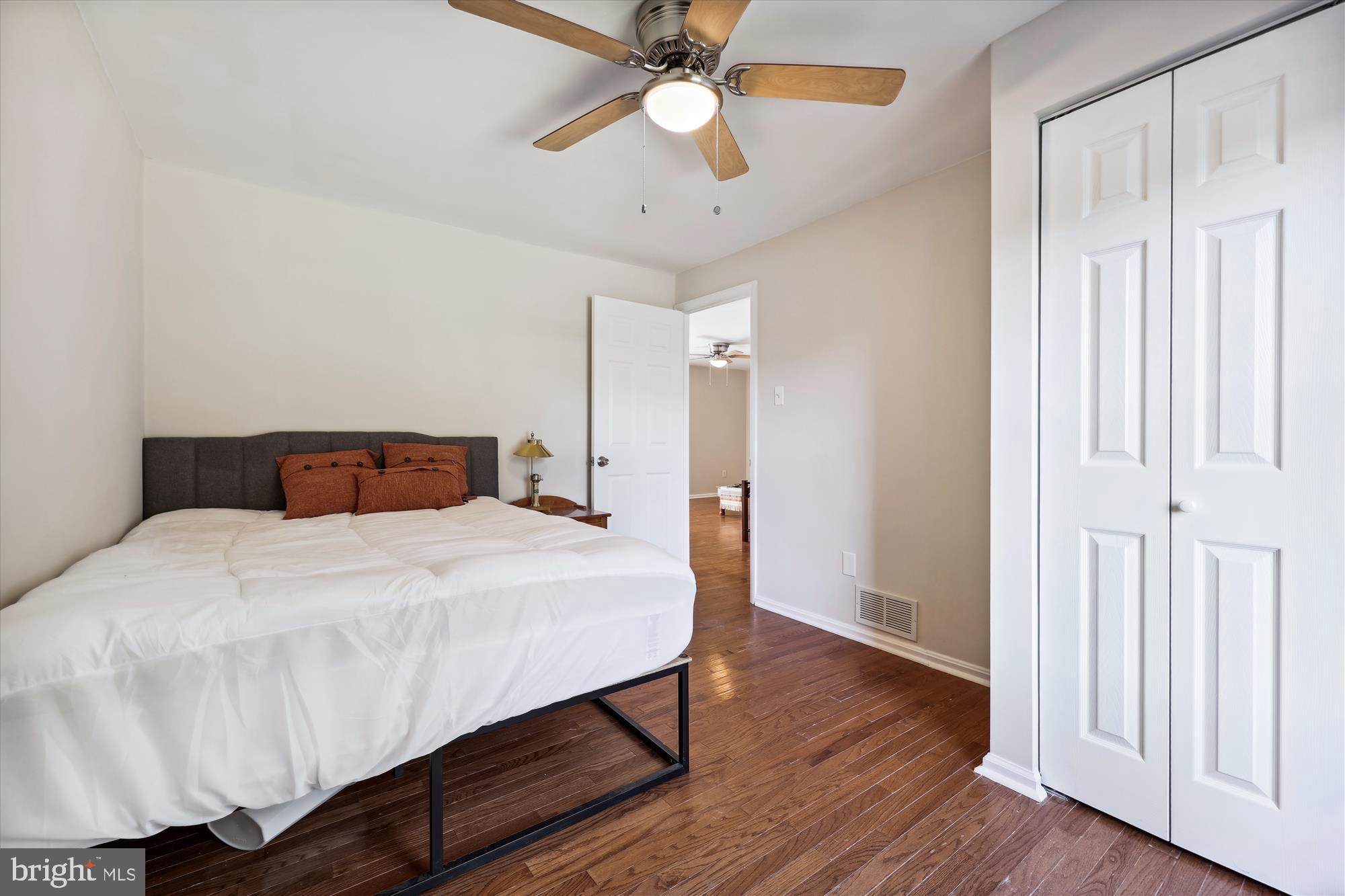 DARNESTOWN OUTSIDE - Residential