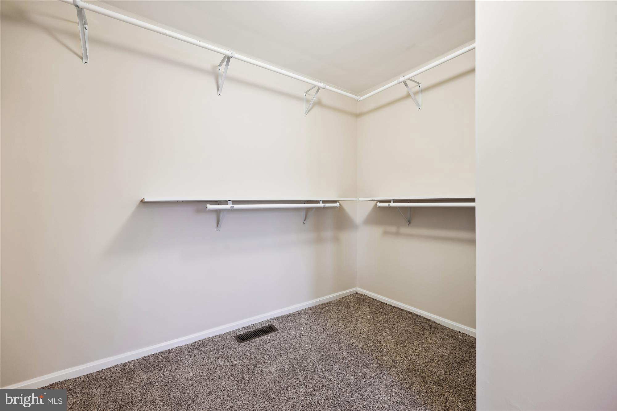 DARNESTOWN OUTSIDE - Residential