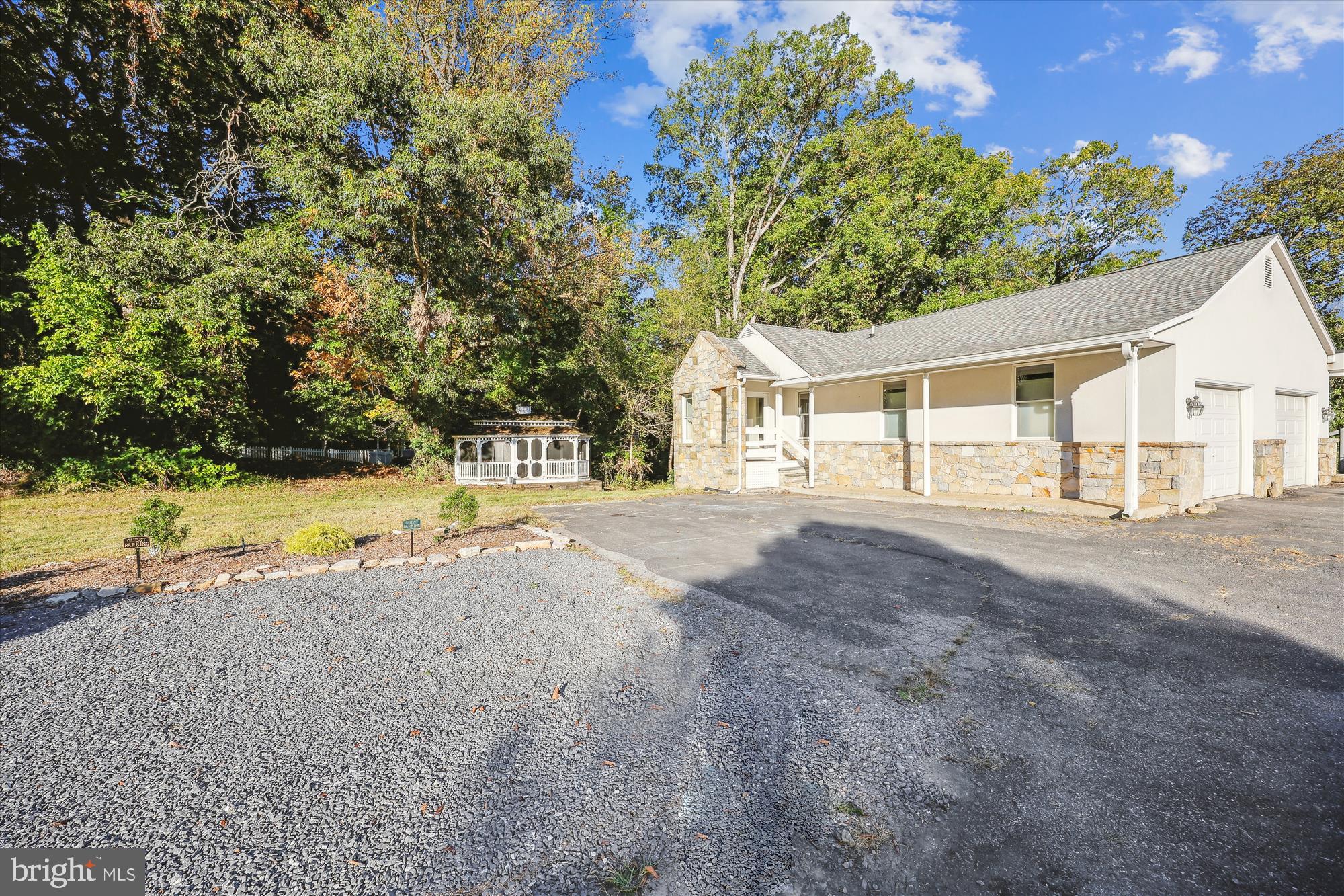 DARNESTOWN OUTSIDE - Residential