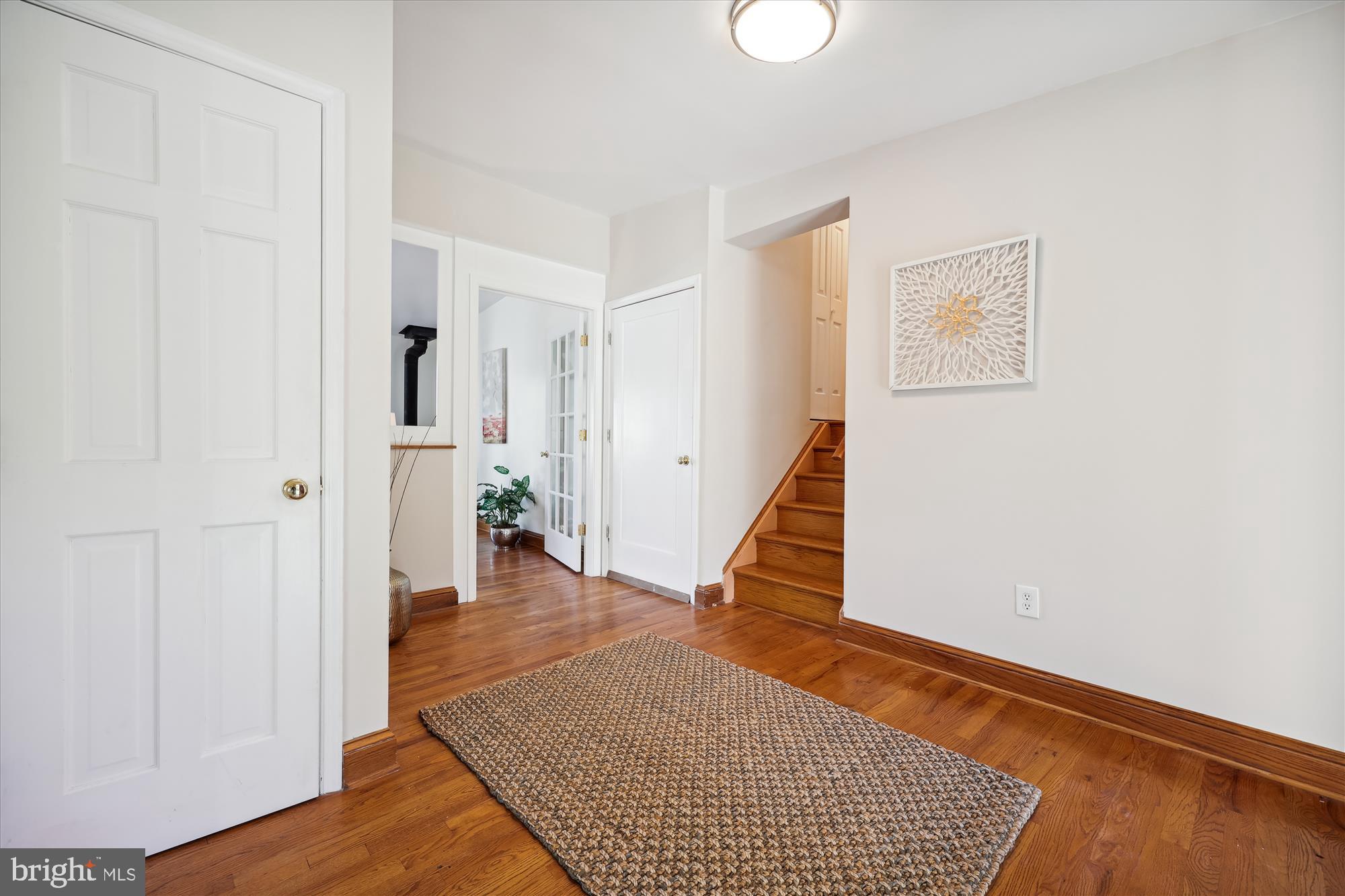 DARNESTOWN OUTSIDE - Residential