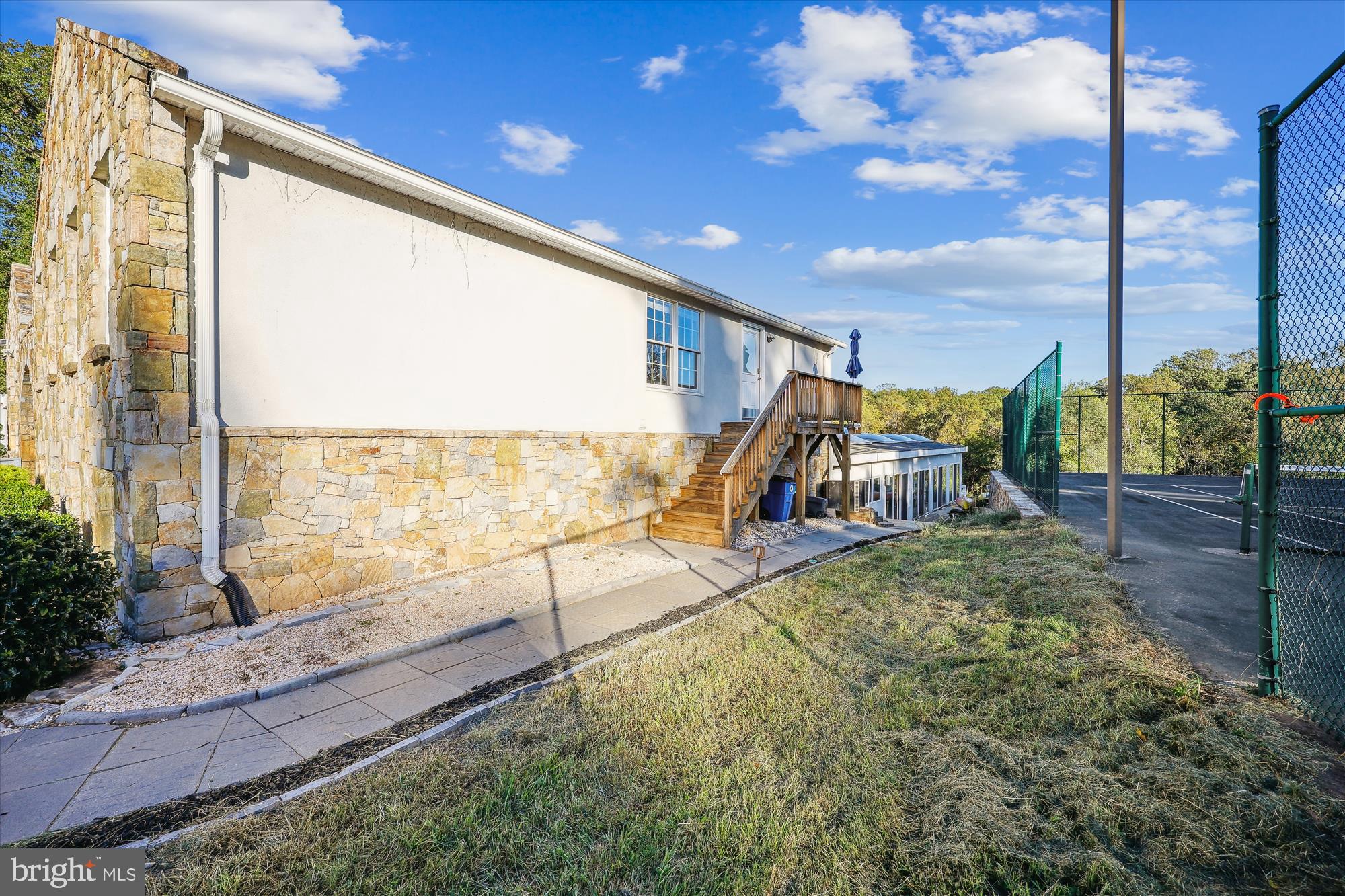 DARNESTOWN OUTSIDE - Residential