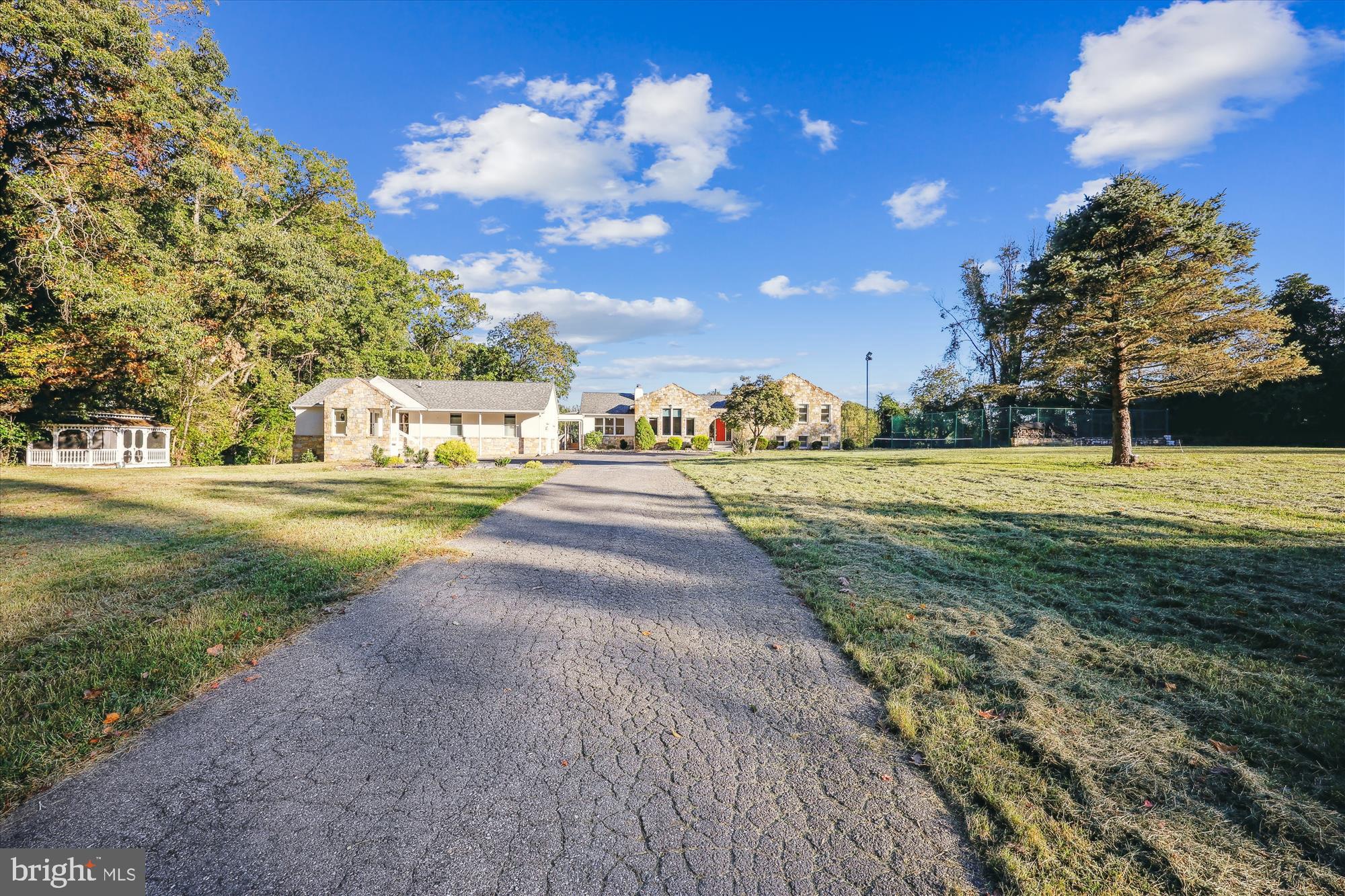 DARNESTOWN OUTSIDE - Residential