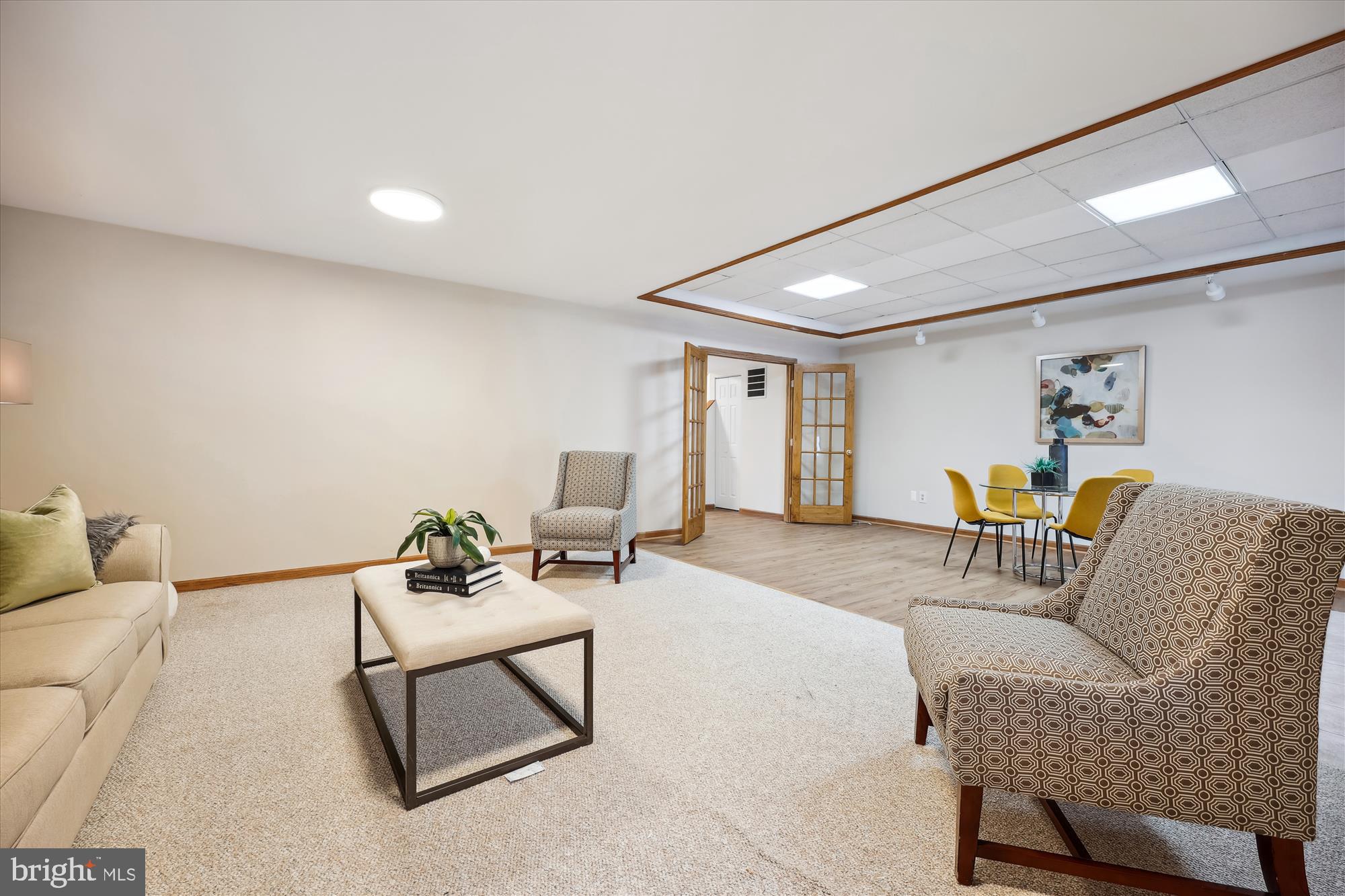 DARNESTOWN OUTSIDE - Residential