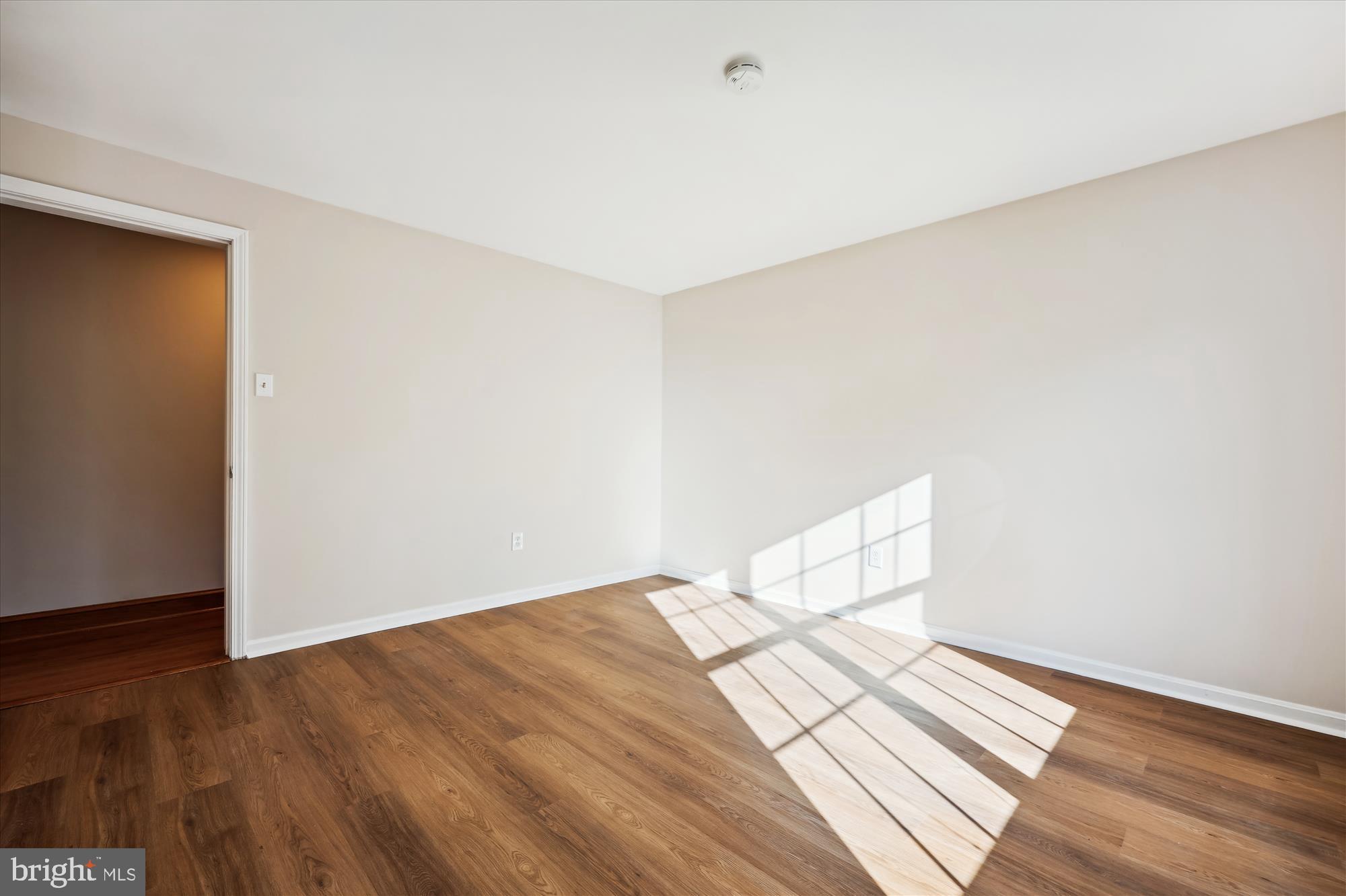 DARNESTOWN OUTSIDE - Residential