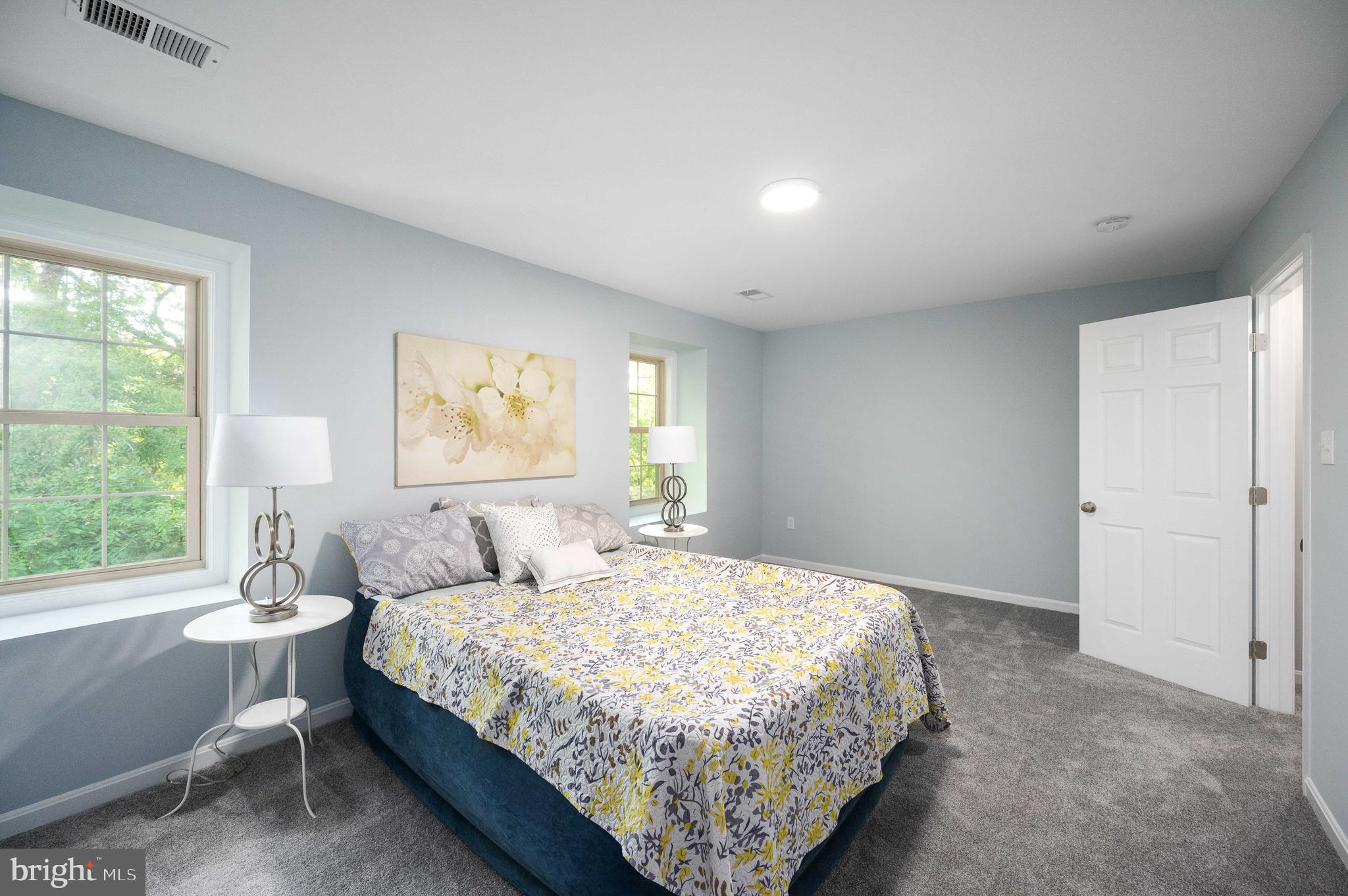 WOODLYNNE COMMUNITY - Residential