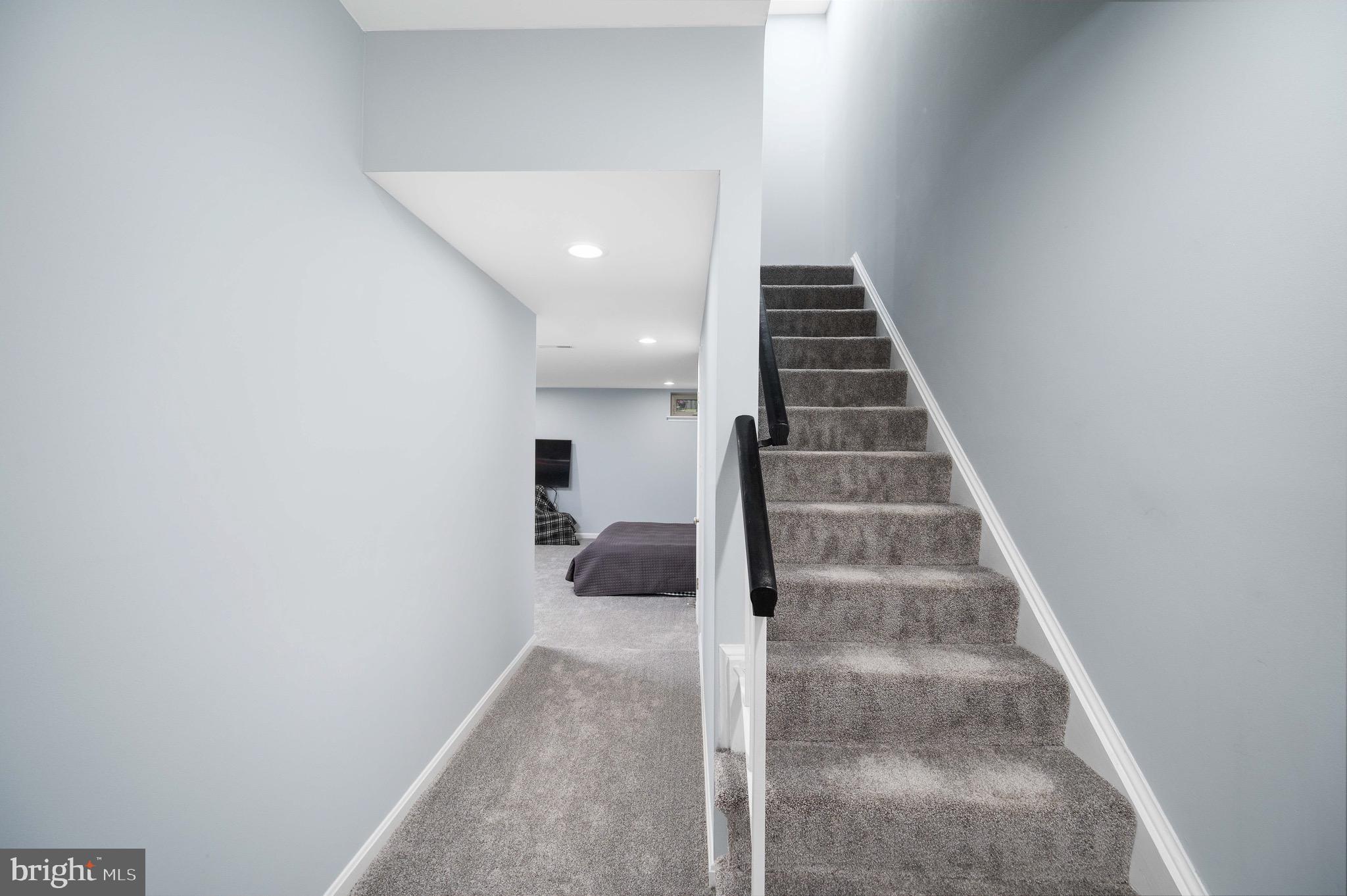 WOODLYNNE COMMUNITY - Residential