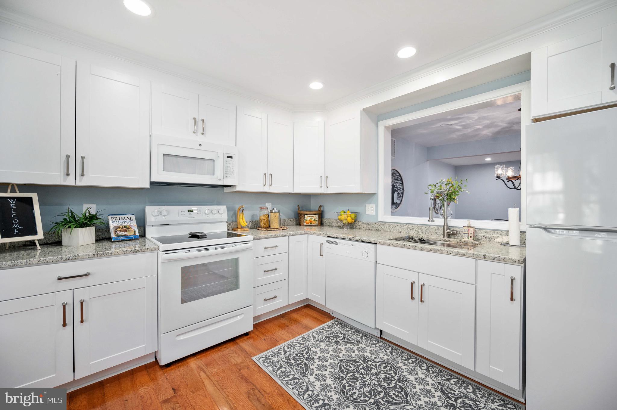 WOODLYNNE COMMUNITY - Residential