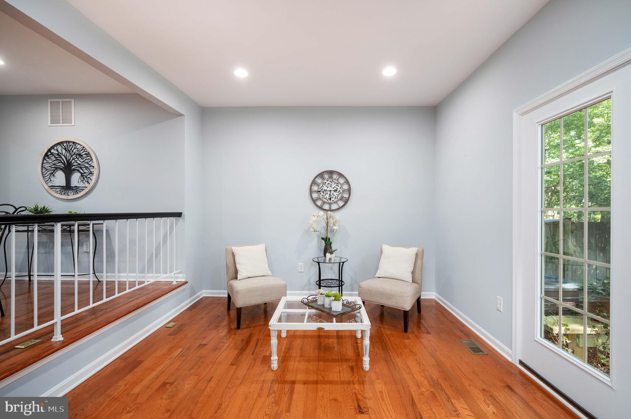 WOODLYNNE COMMUNITY - Residential