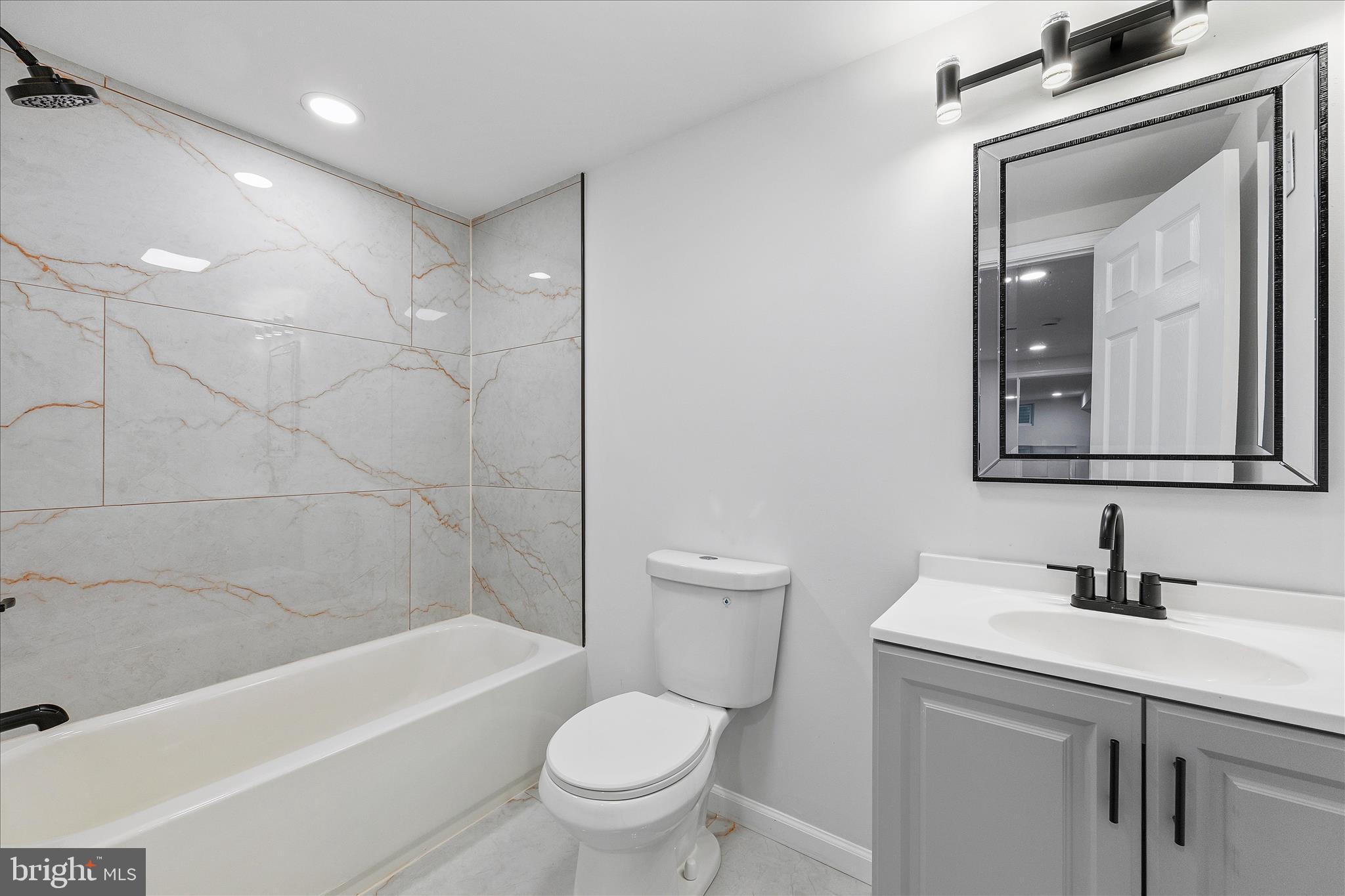 SILLERY BAY - Residential