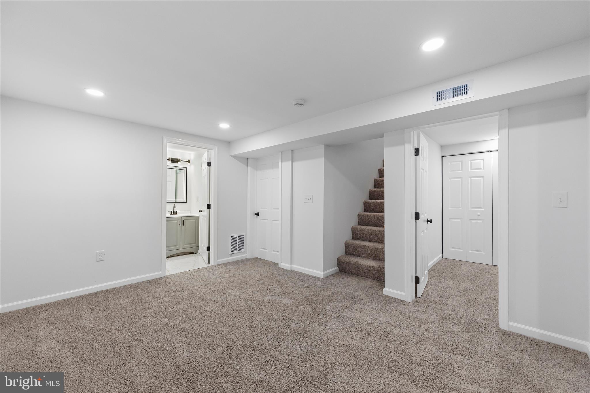 SILLERY BAY - Residential