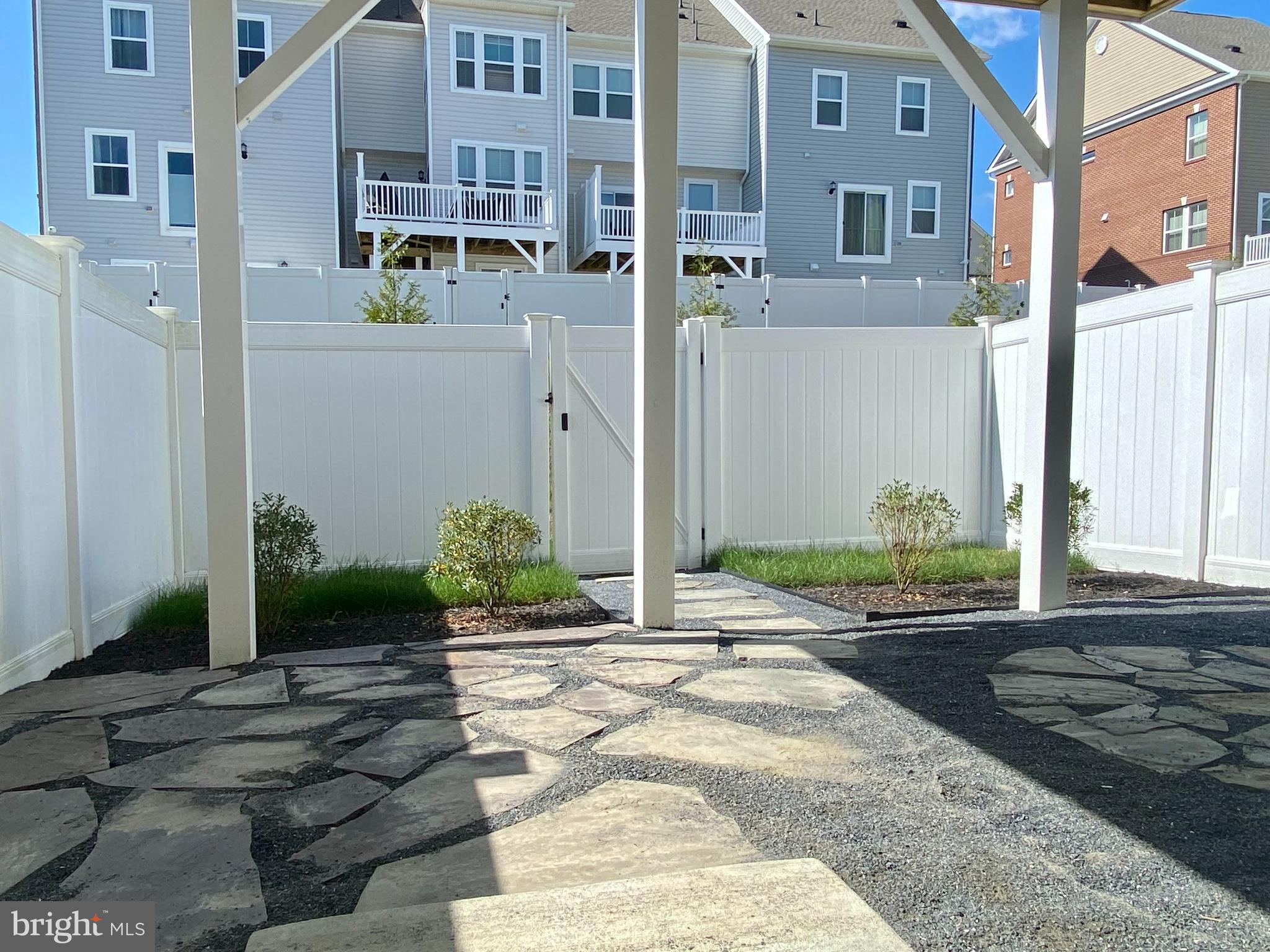 ST CHARLES SUB - Residential Lease