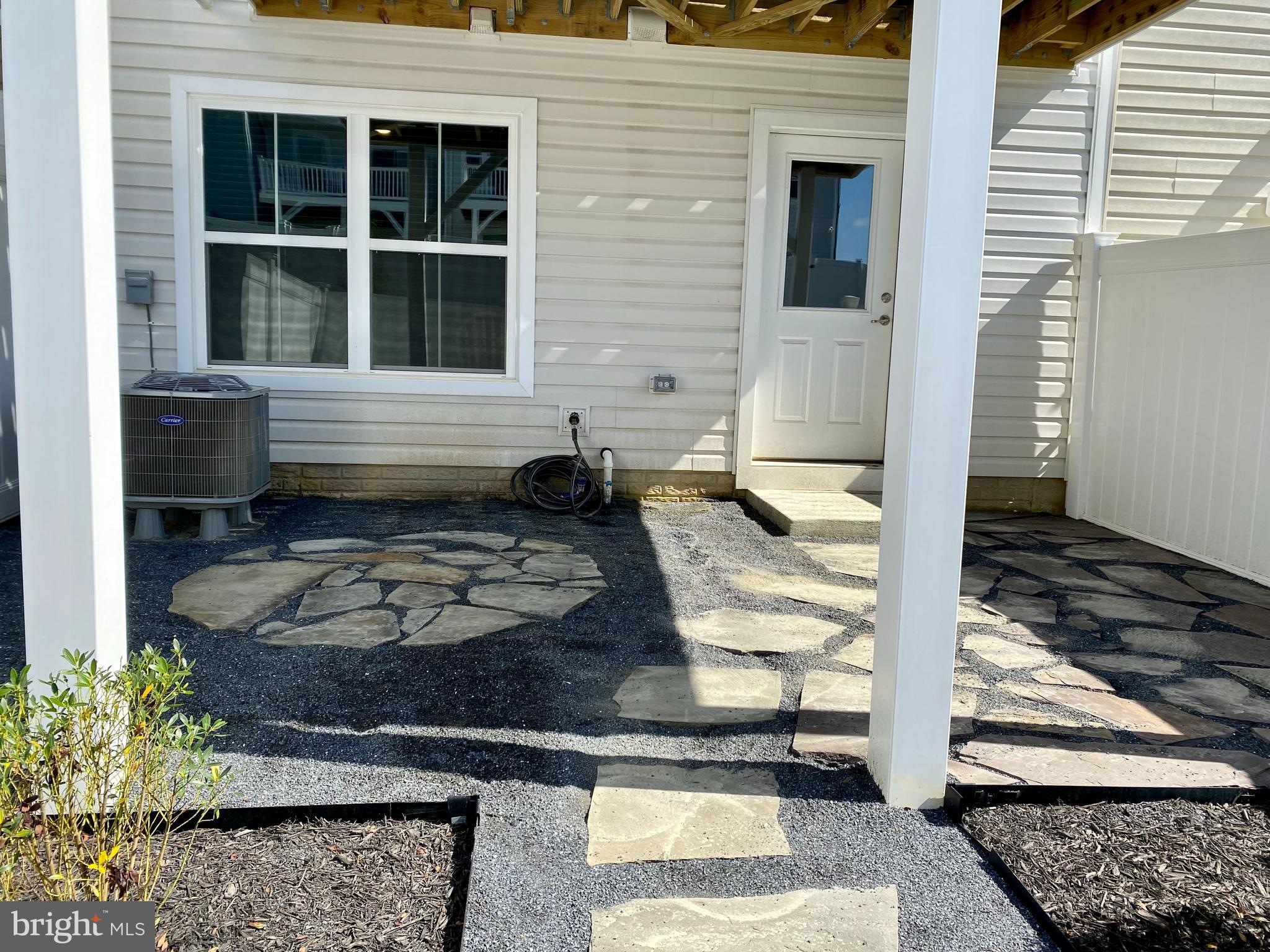 ST CHARLES SUB - Residential Lease