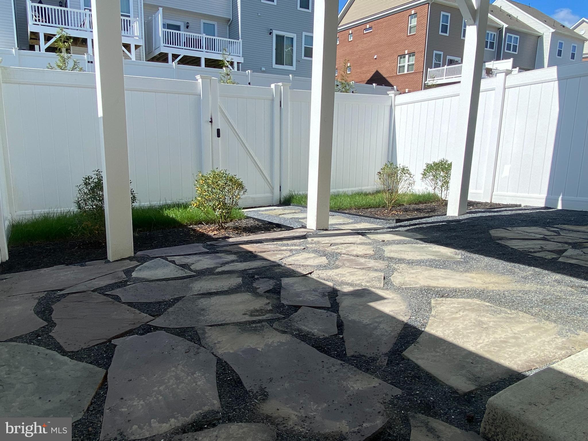 ST CHARLES SUB - Residential Lease