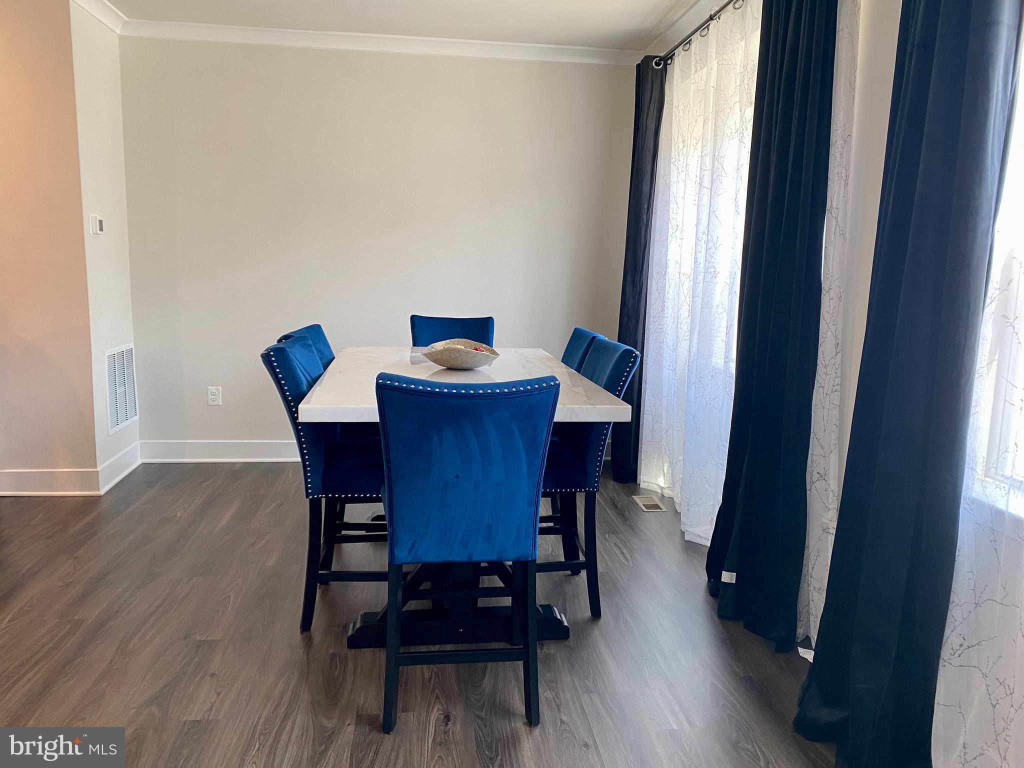 ST CHARLES SUB - Residential Lease