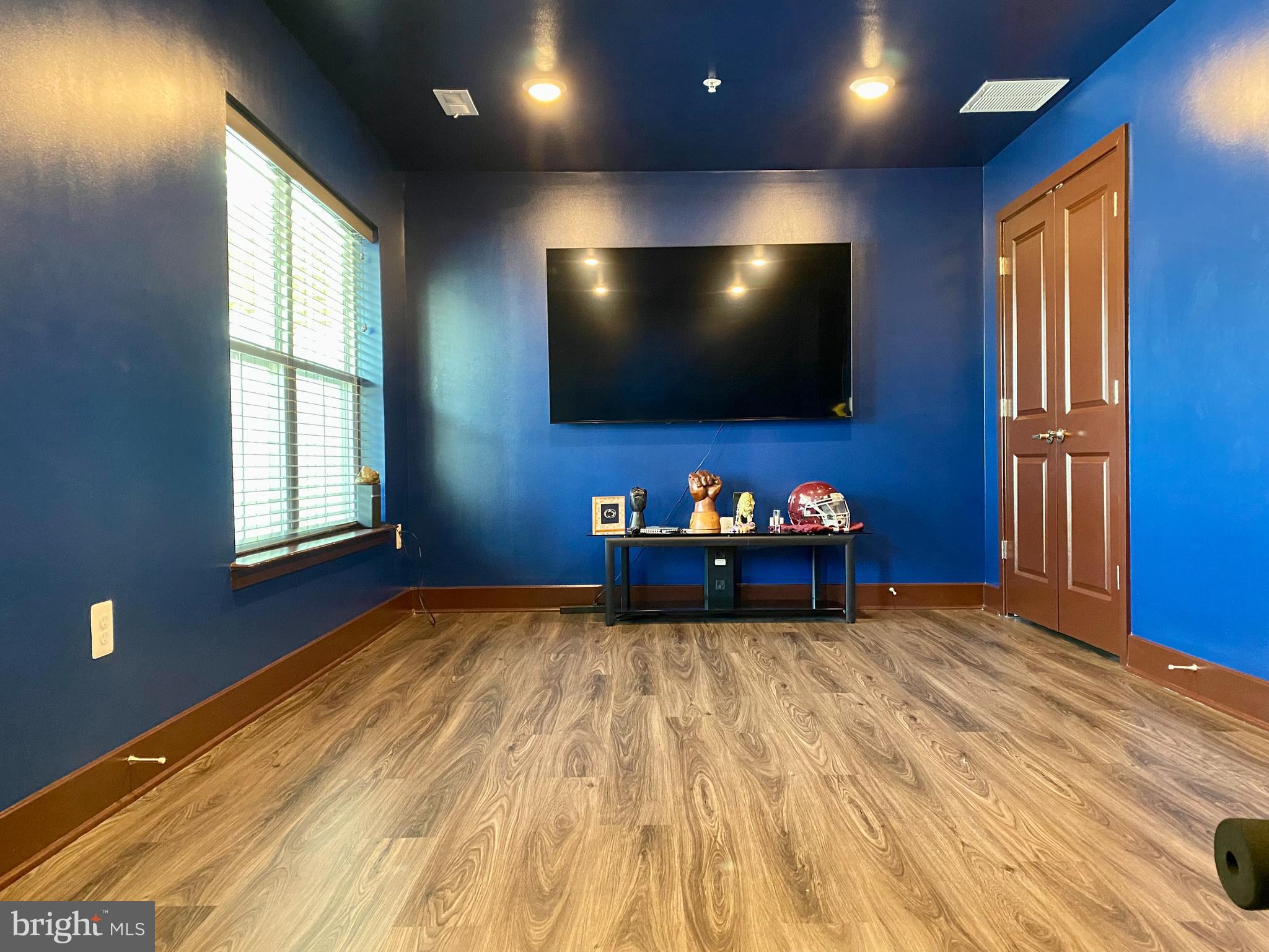 ST CHARLES SUB - Residential Lease