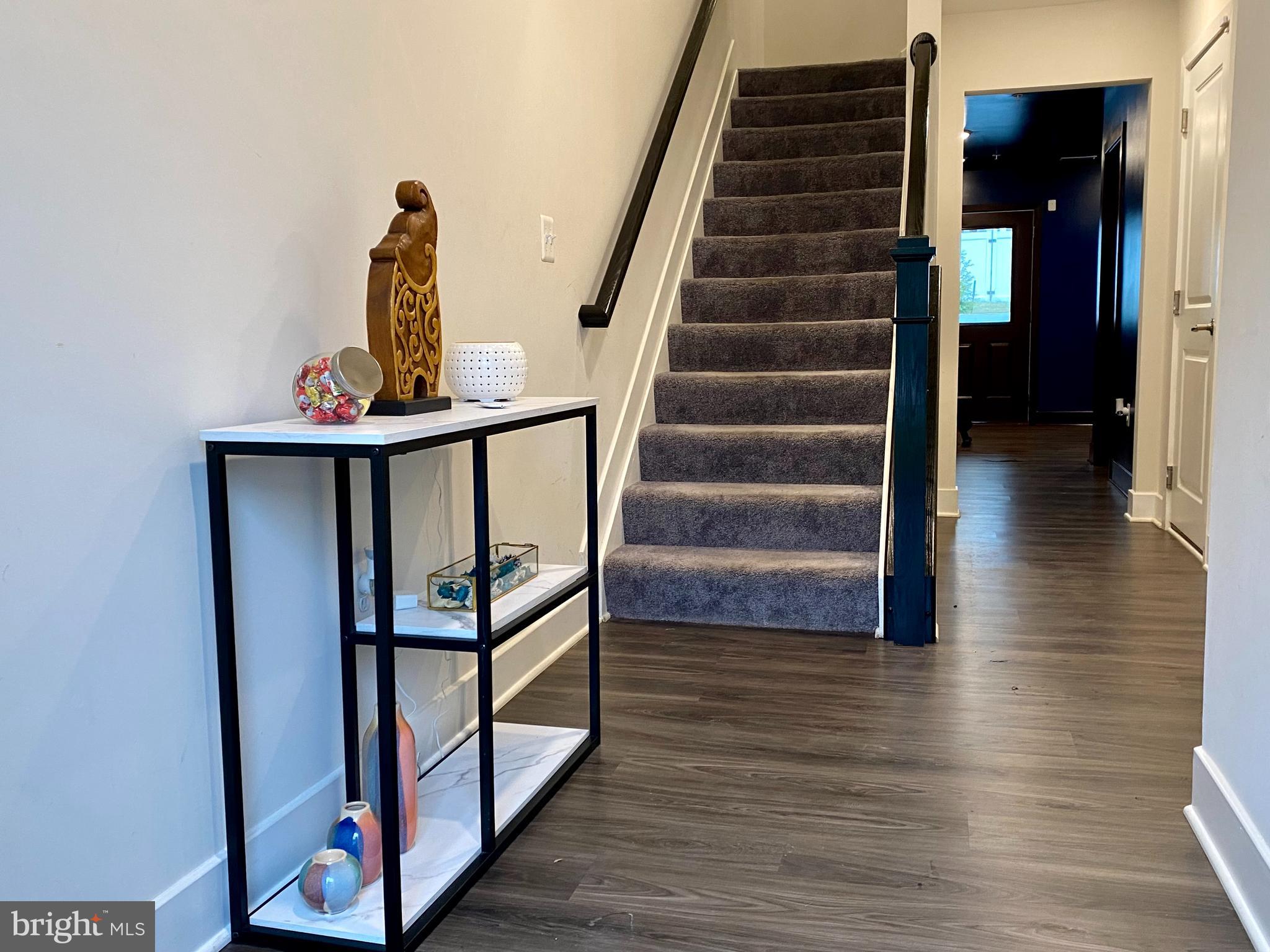 ST CHARLES SUB - Residential Lease