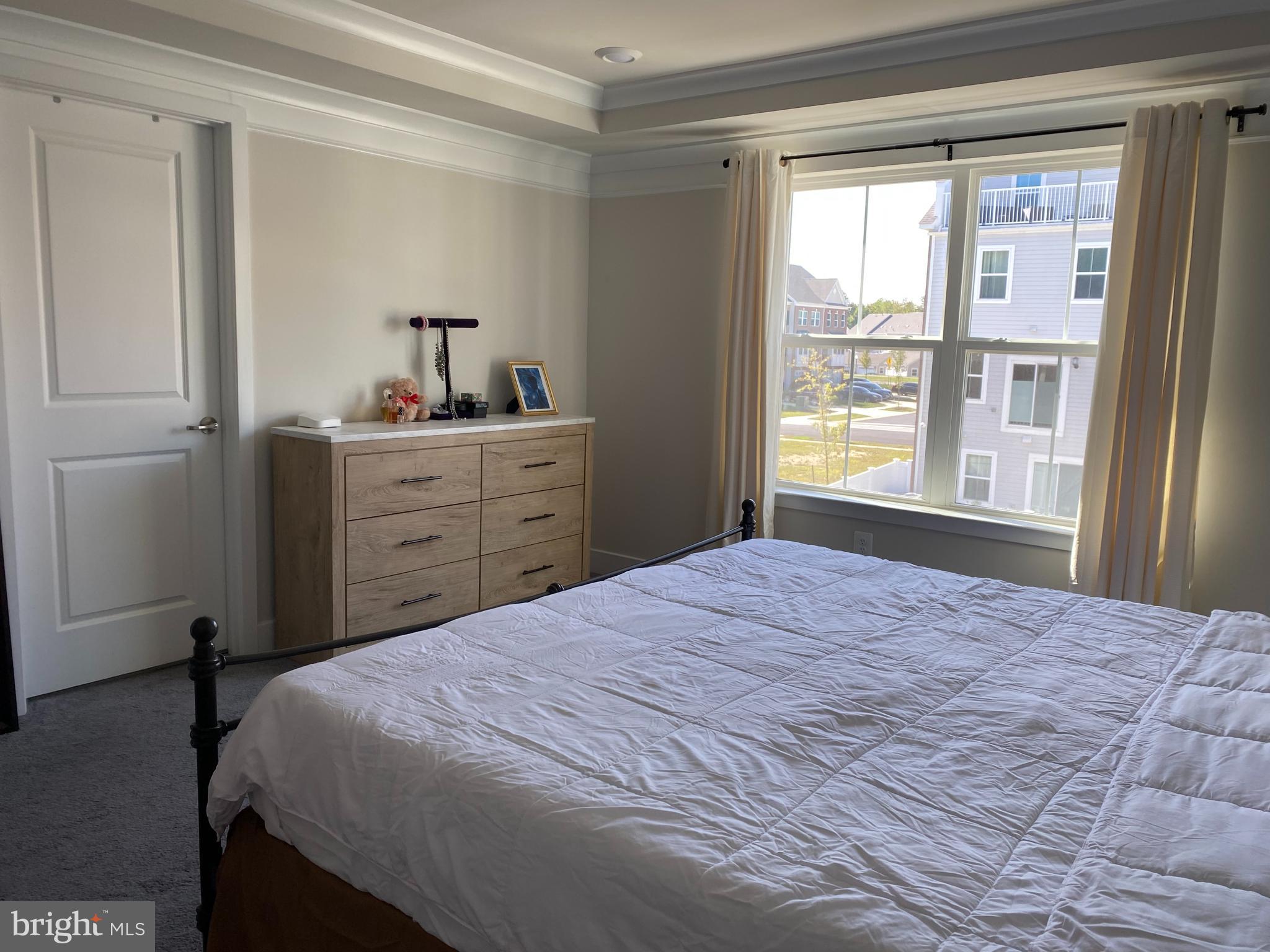 ST CHARLES SUB - Residential Lease