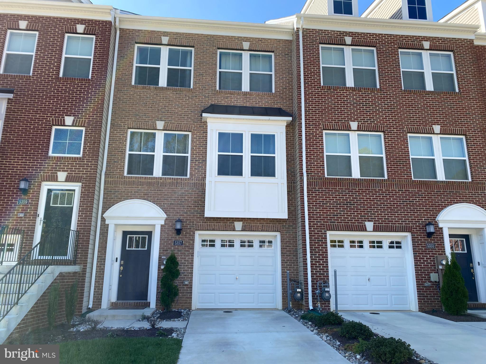 ST CHARLES SUB - Residential Lease