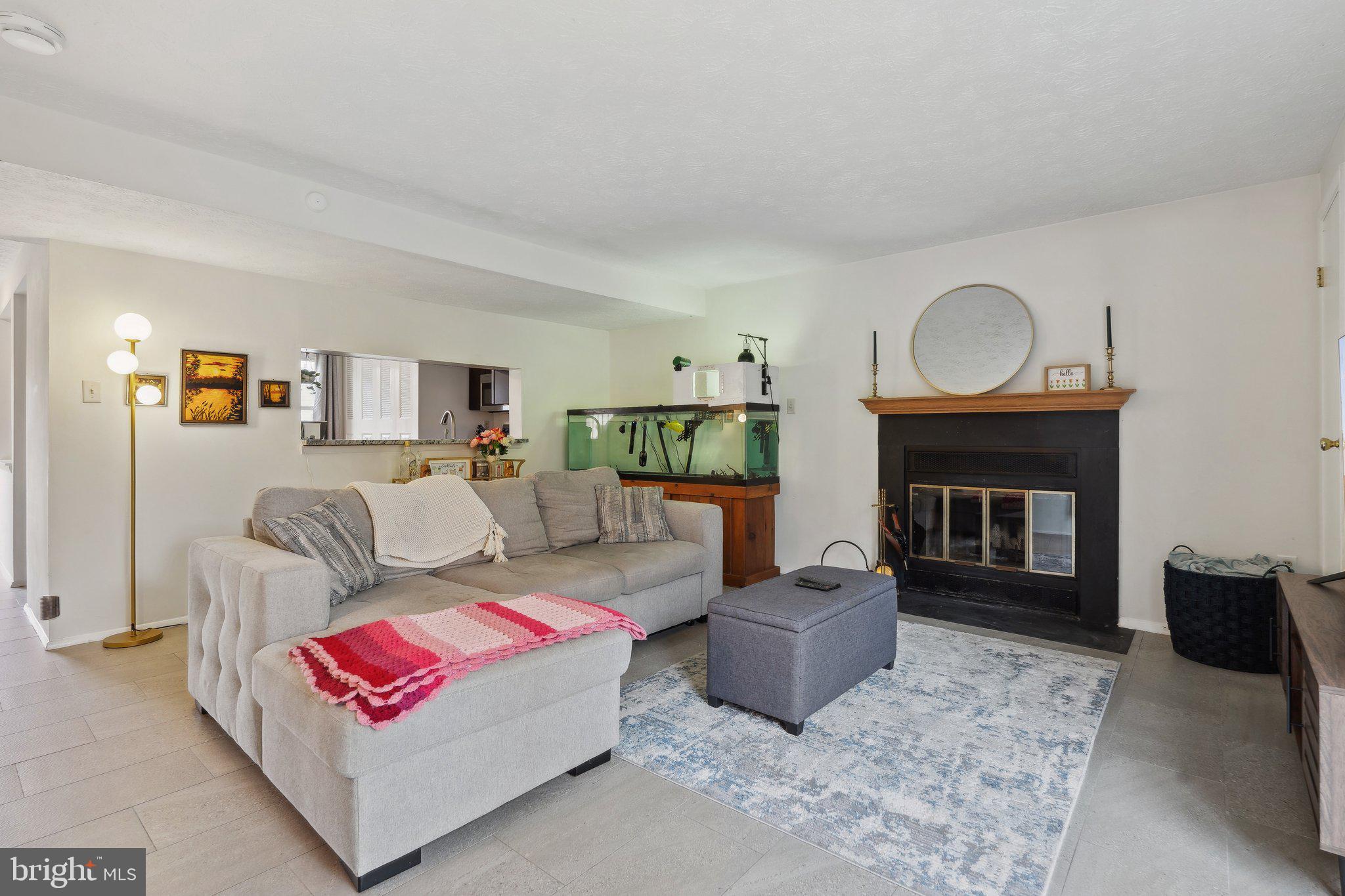 GUNNERS LAKE VILLAGE - Residential