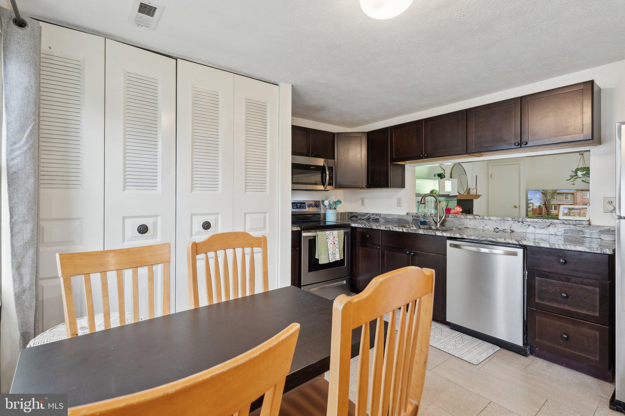 GUNNERS LAKE VILLAGE - Residential