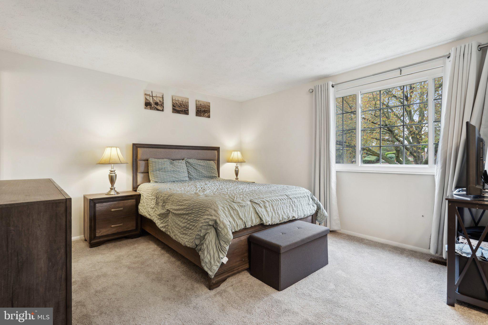 GUNNERS LAKE VILLAGE - Residential