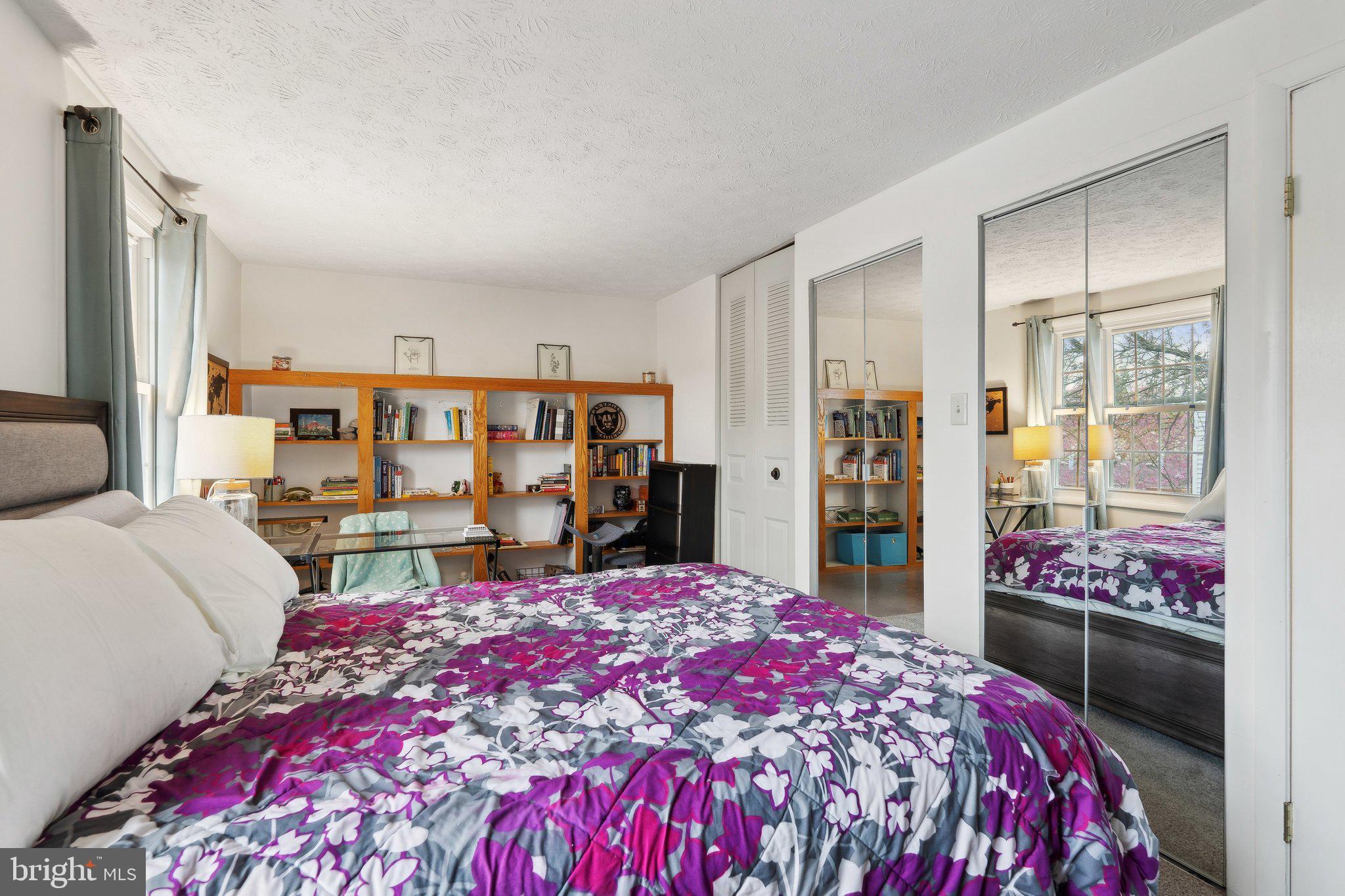 GUNNERS LAKE VILLAGE - Residential