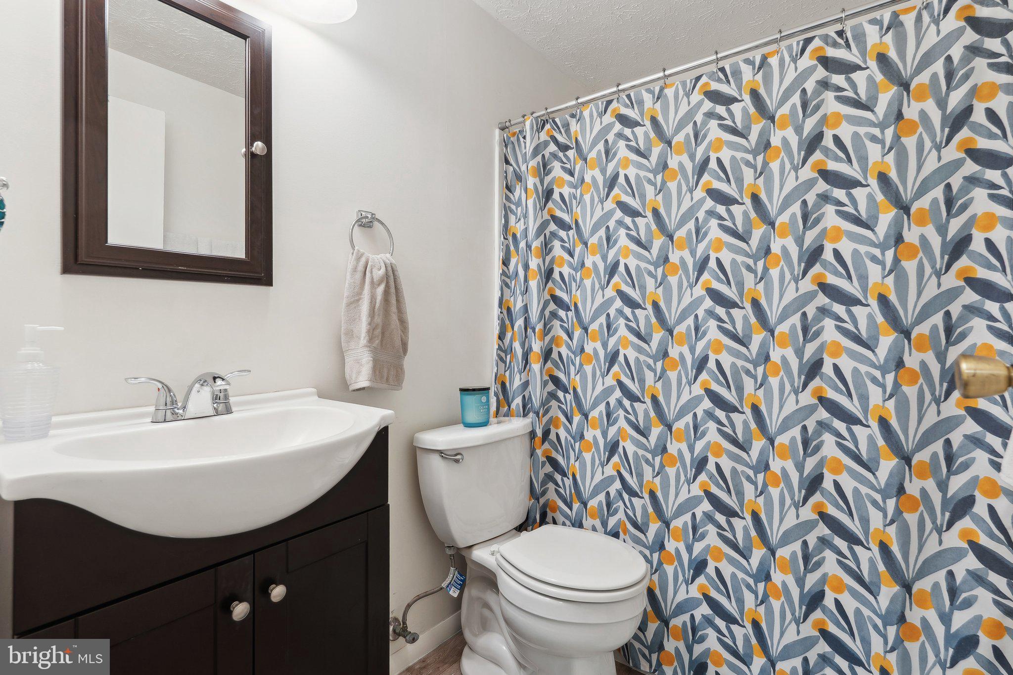 GUNNERS LAKE VILLAGE - Residential