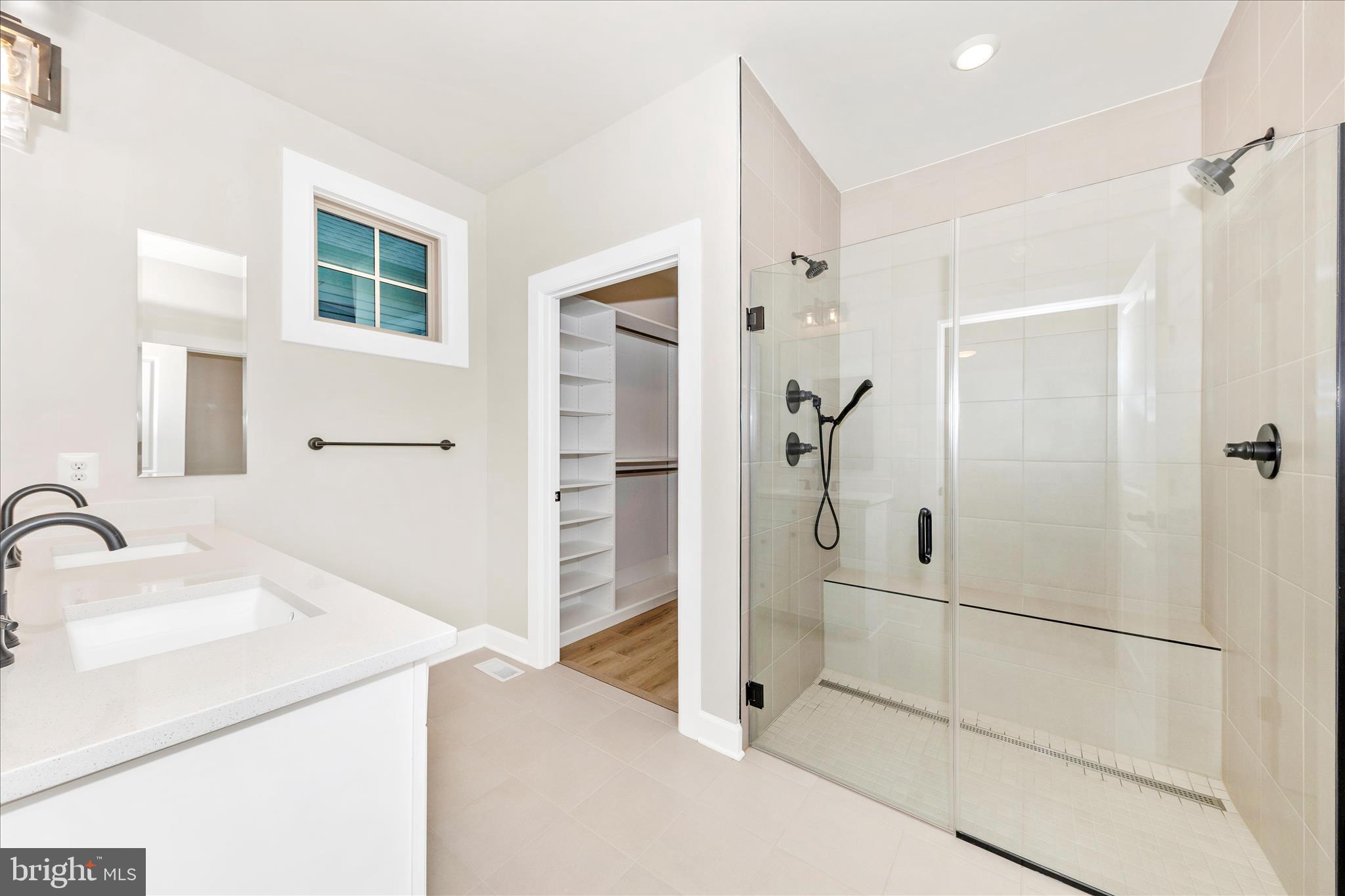 BLOOMFIELDS - Residential