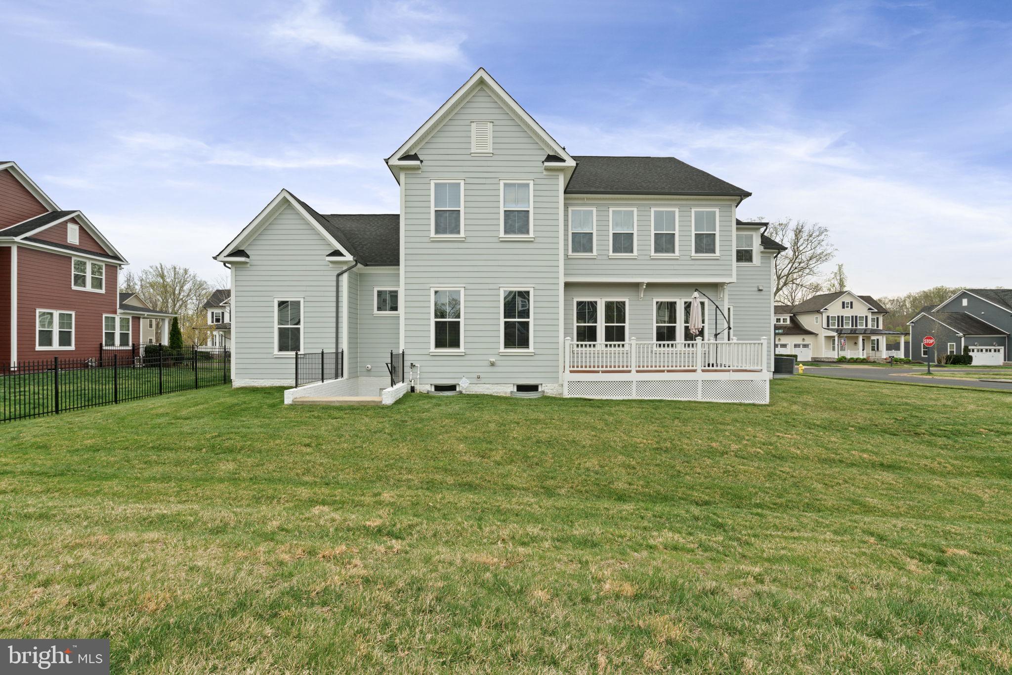 POTOMAC SHORES - Residential