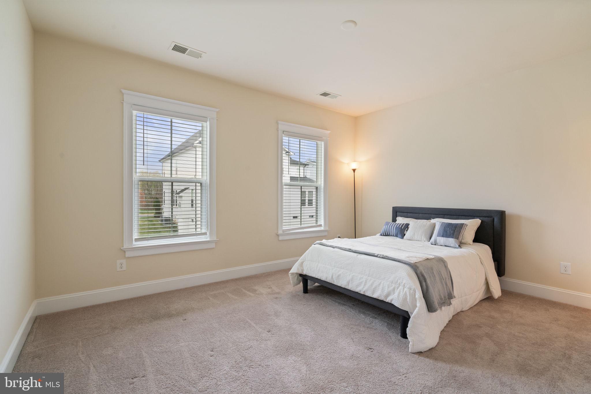 POTOMAC SHORES - Residential