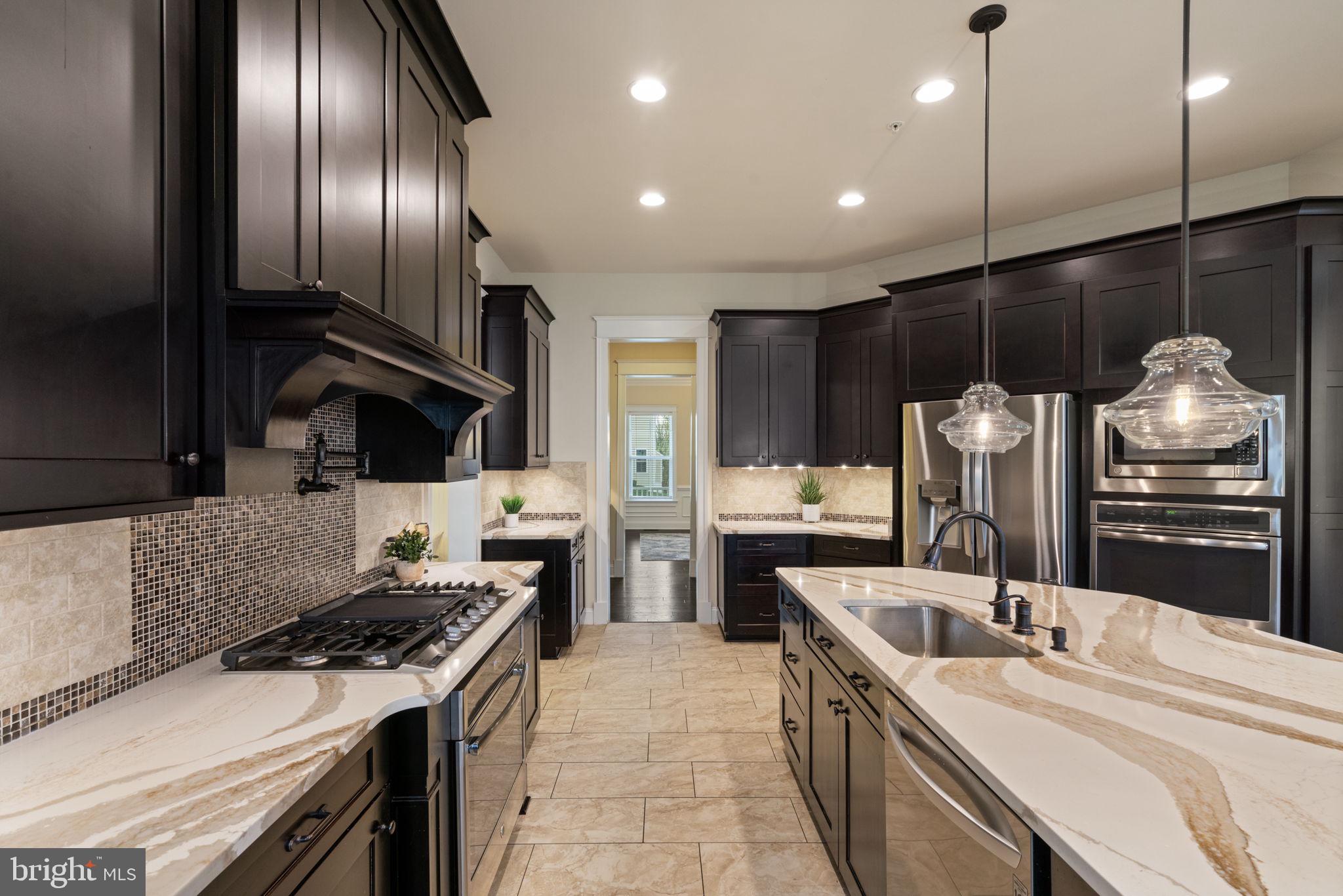 POTOMAC SHORES - Residential