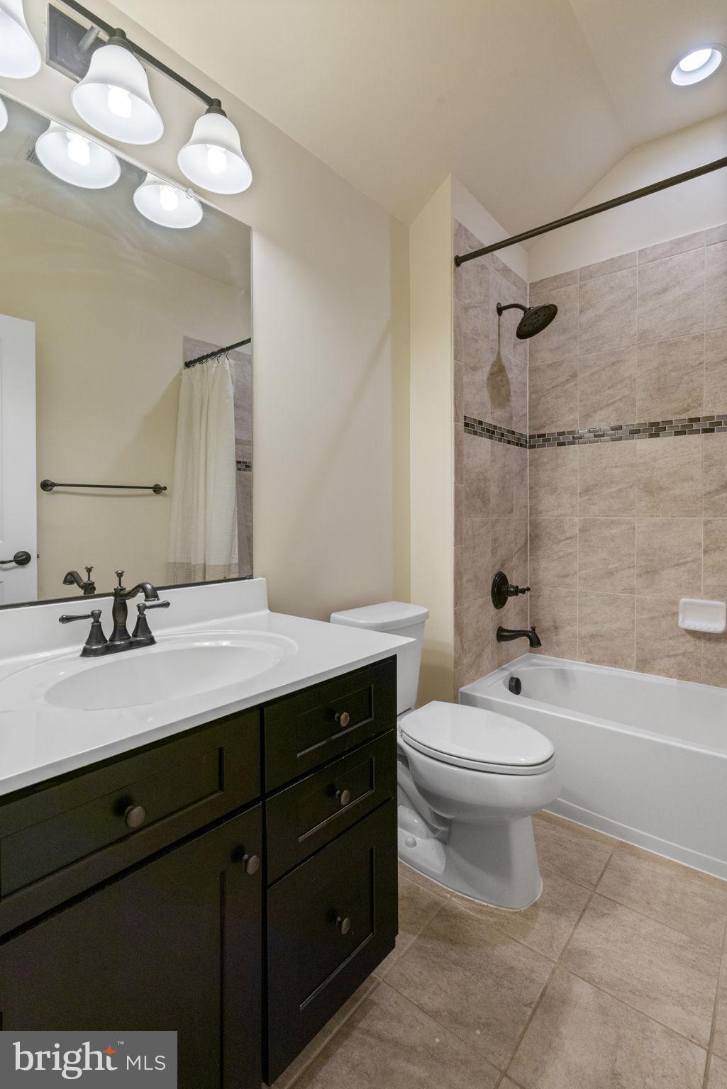 POTOMAC SHORES - Residential