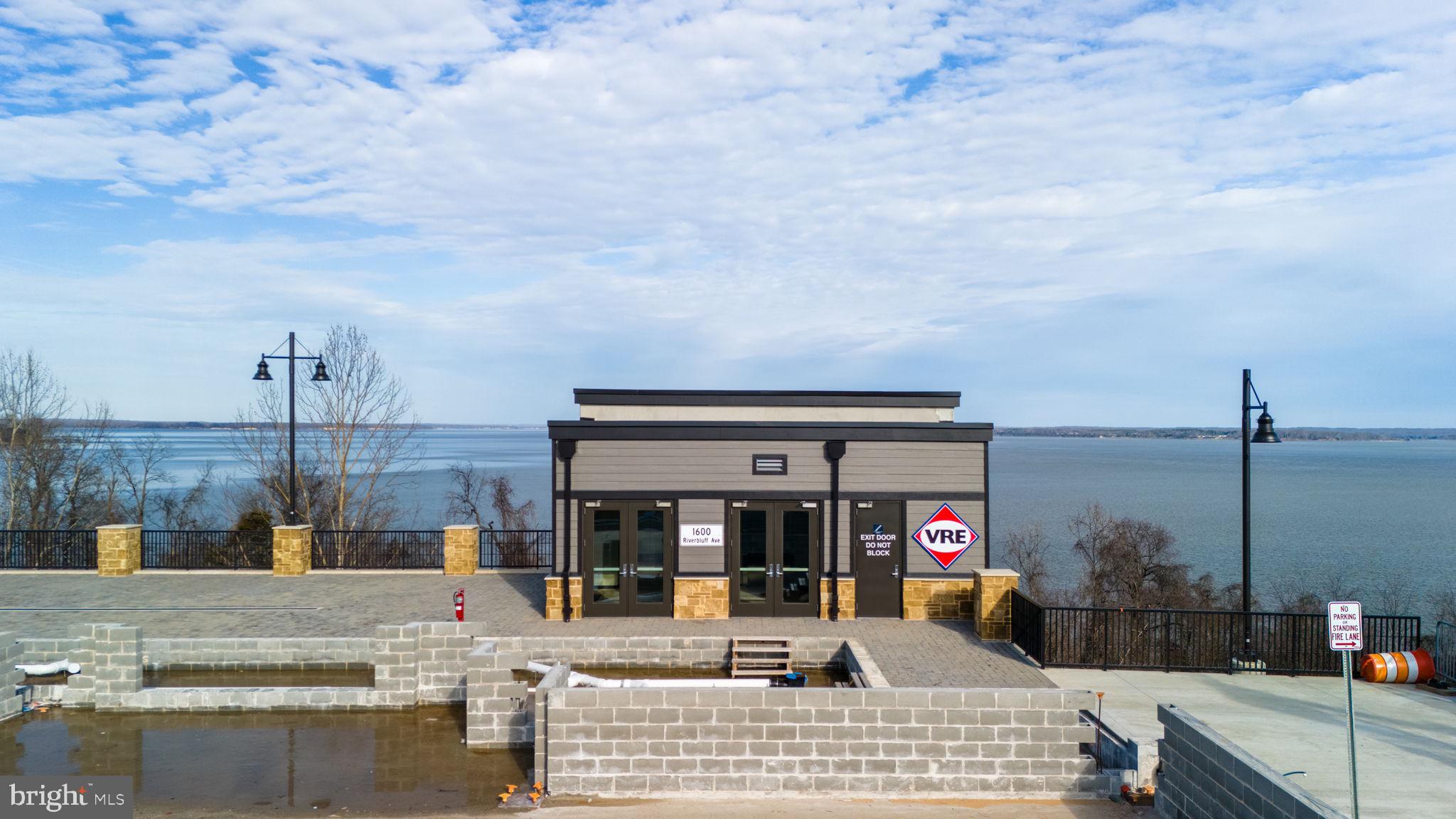 POTOMAC SHORES - Residential