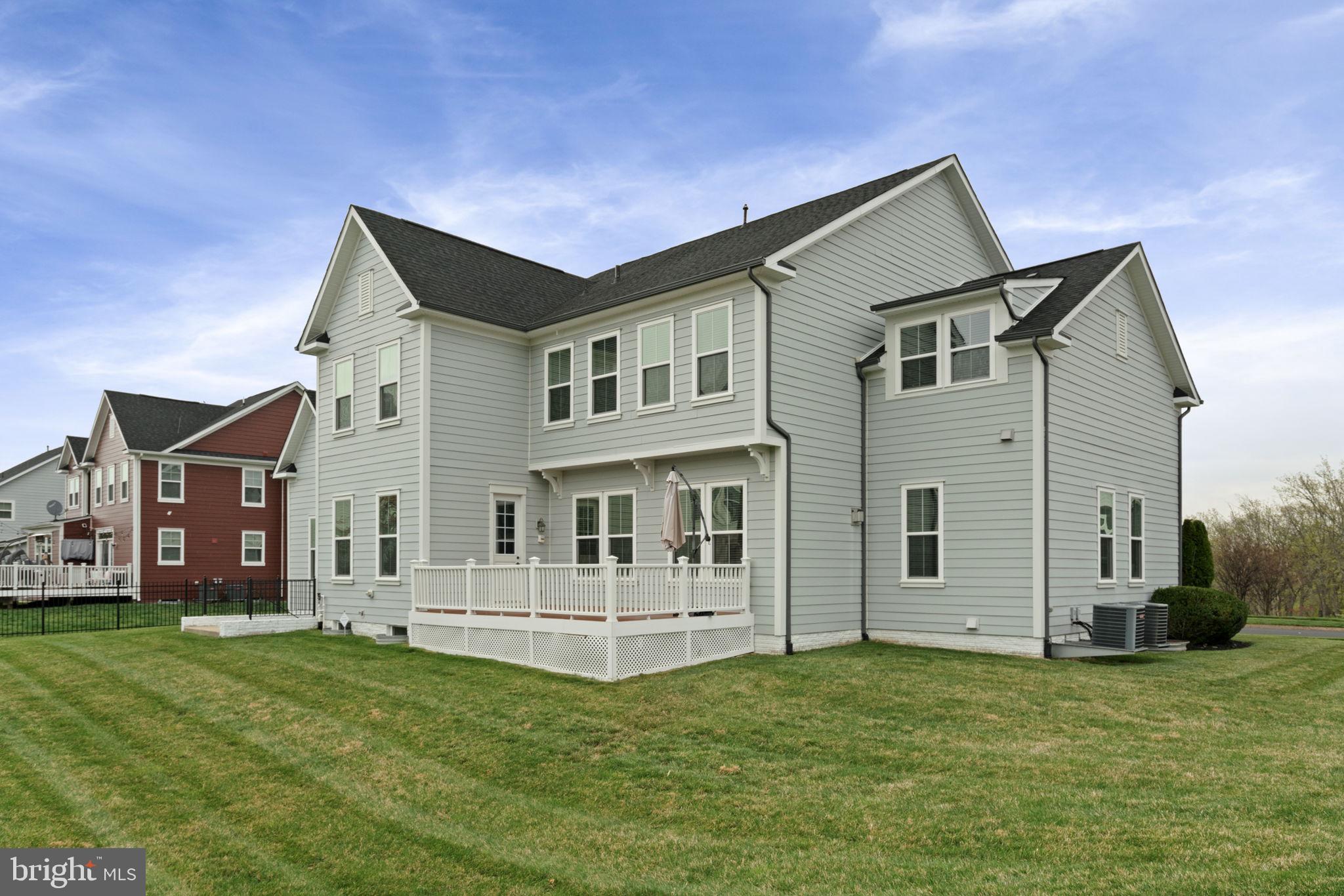 POTOMAC SHORES - Residential