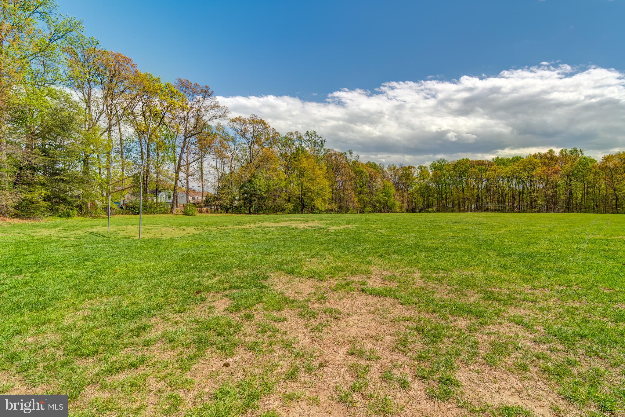 NEWINGTON FOREST - Residential