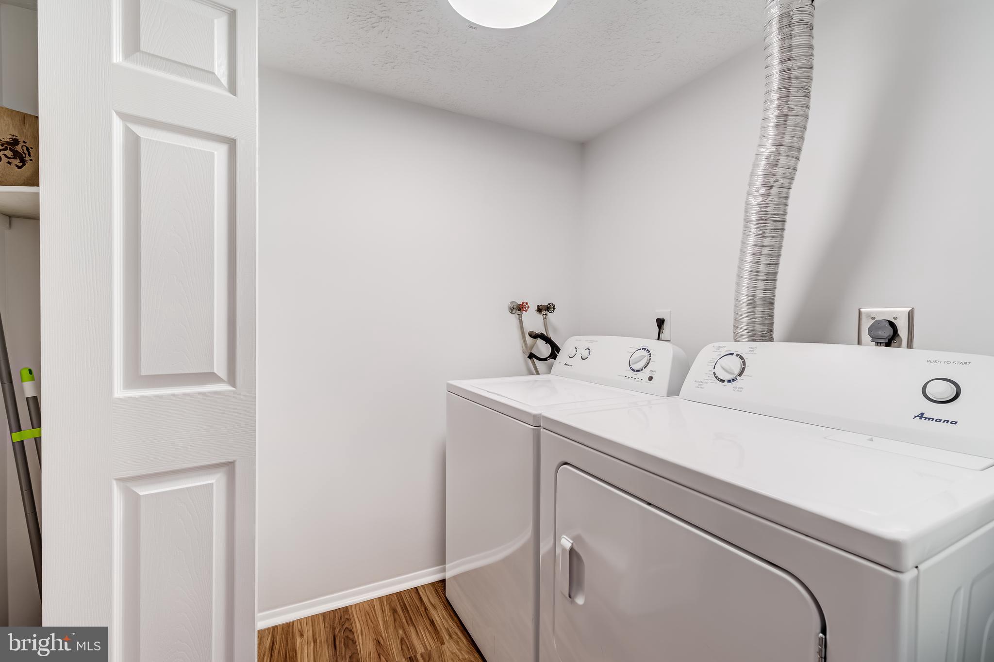 NEWINGTON FOREST - Residential