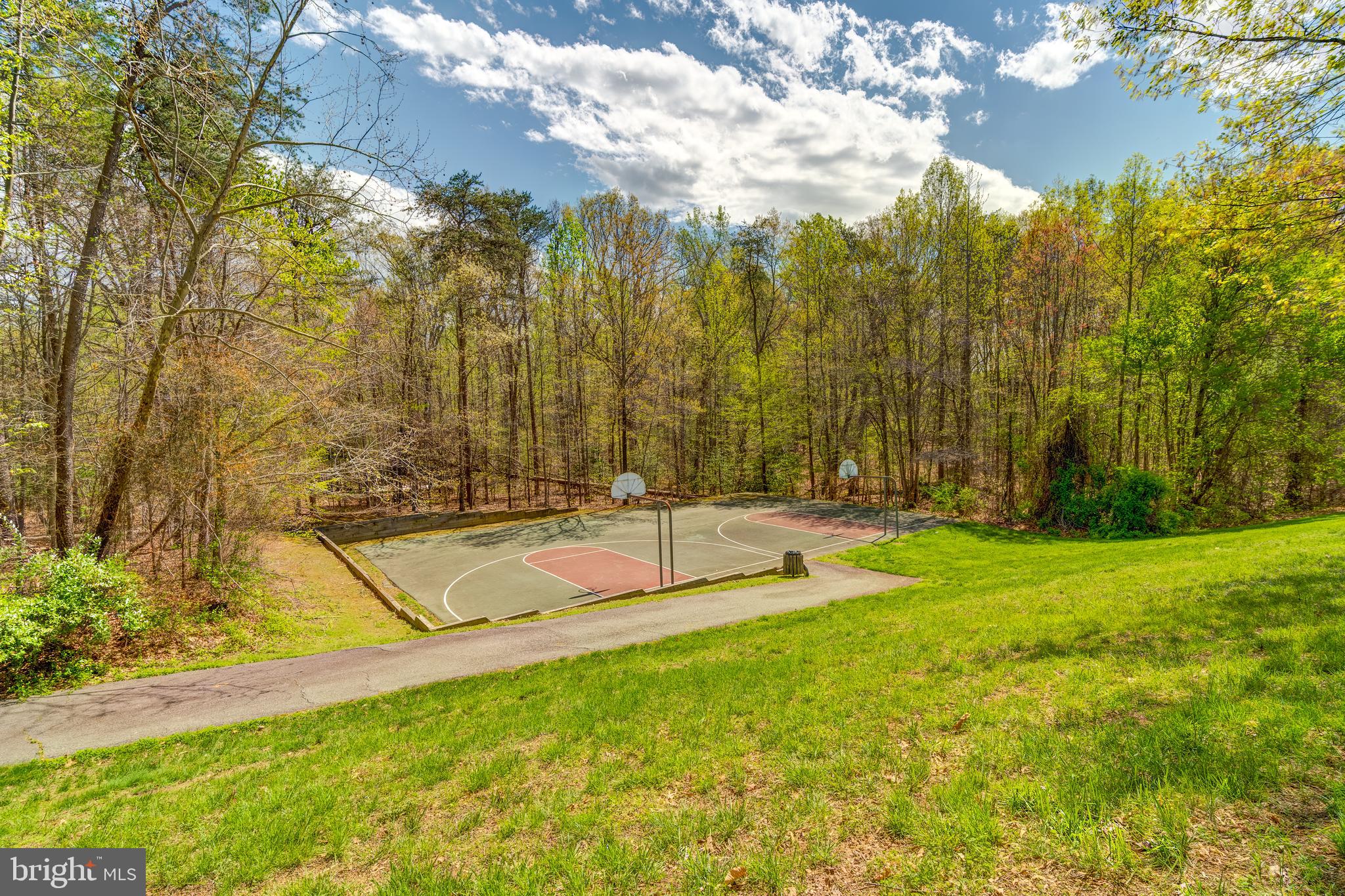 NEWINGTON FOREST - Residential