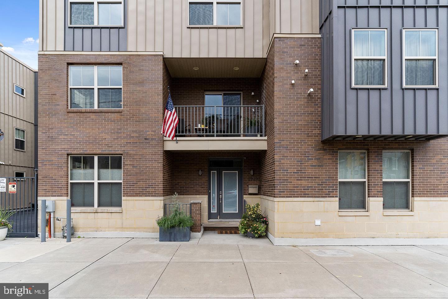 1743 E MOYAMENSING AVENUE