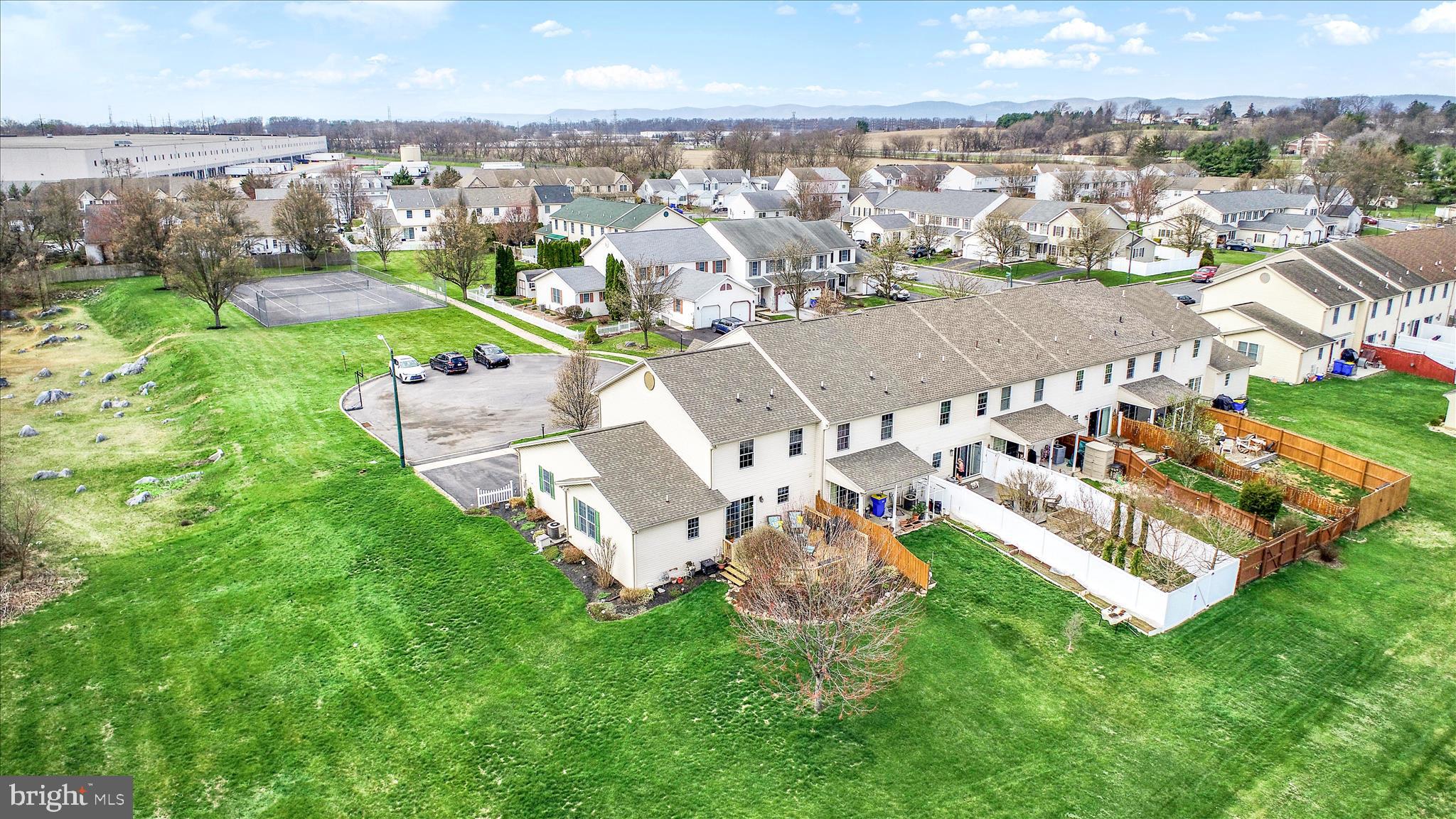 SOUTHFIELD CROSSING - Residential