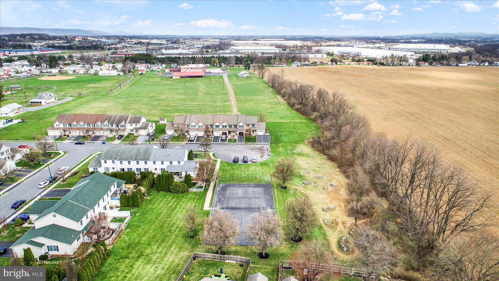 SOUTHFIELD CROSSING - Residential