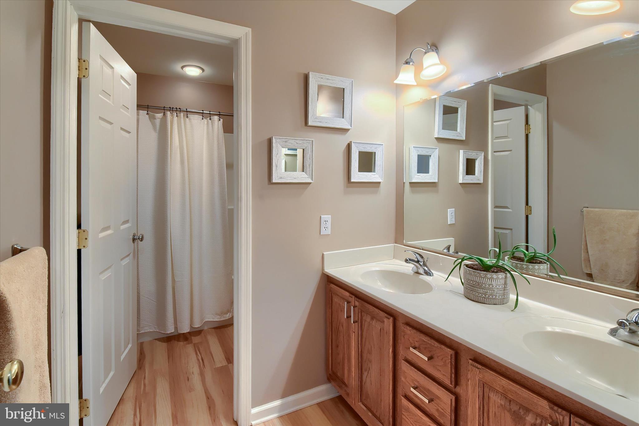 SOUTHFIELD CROSSING - Residential