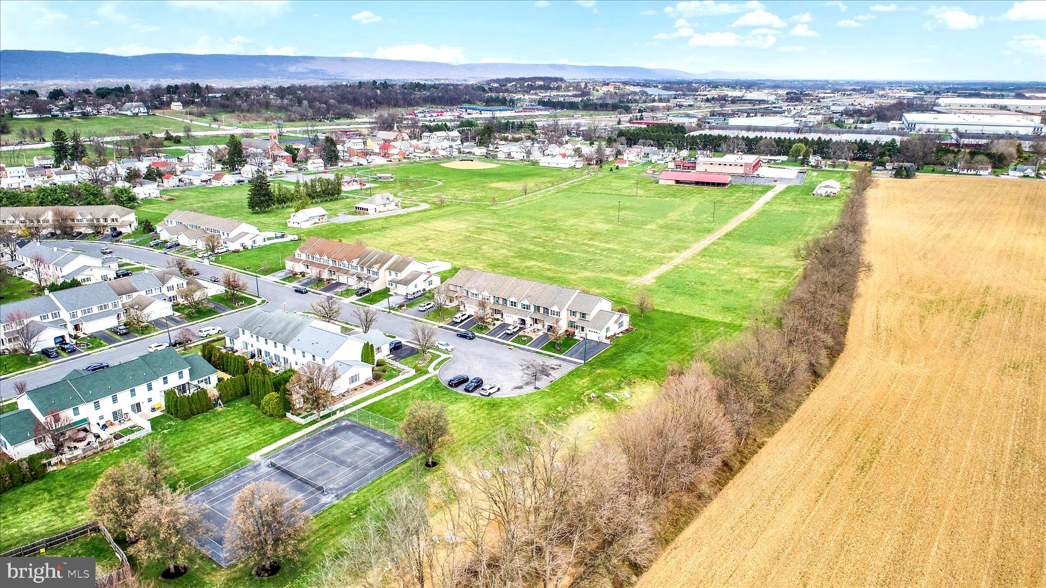 SOUTHFIELD CROSSING - Residential