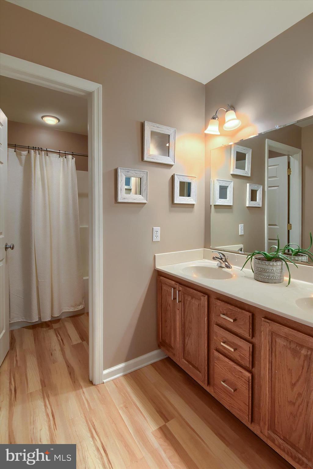 SOUTHFIELD CROSSING - Residential