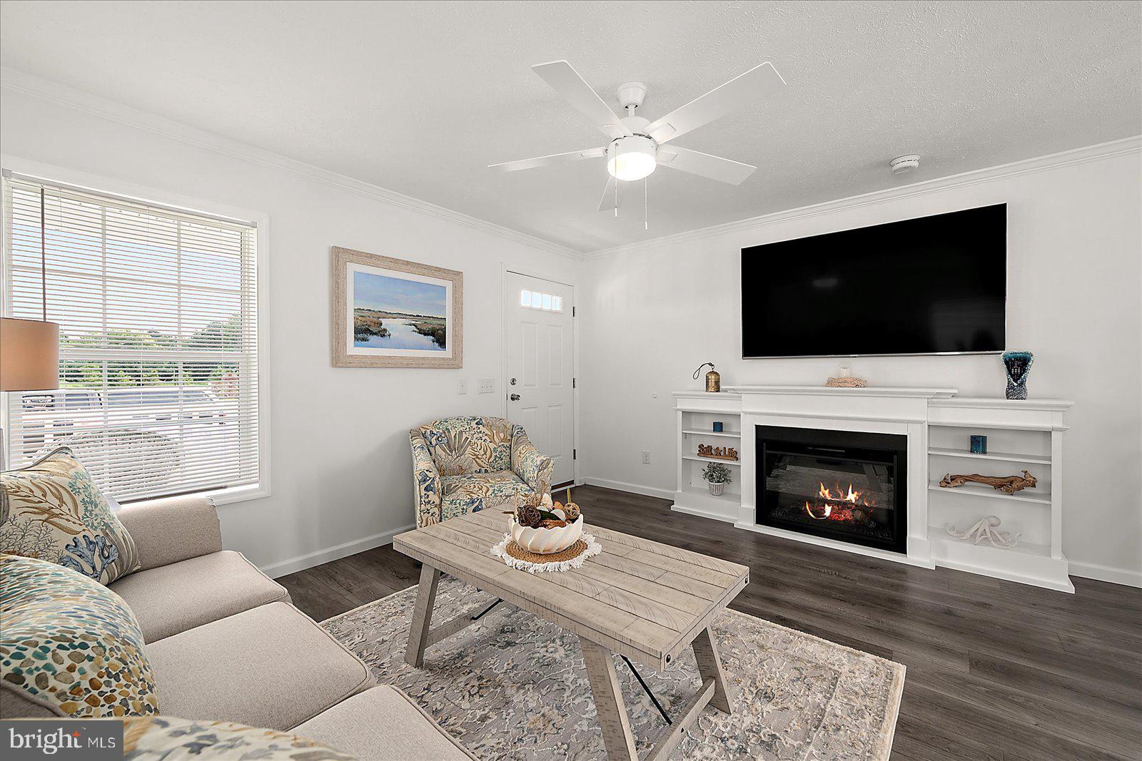 9816 SALT LIFE LANE