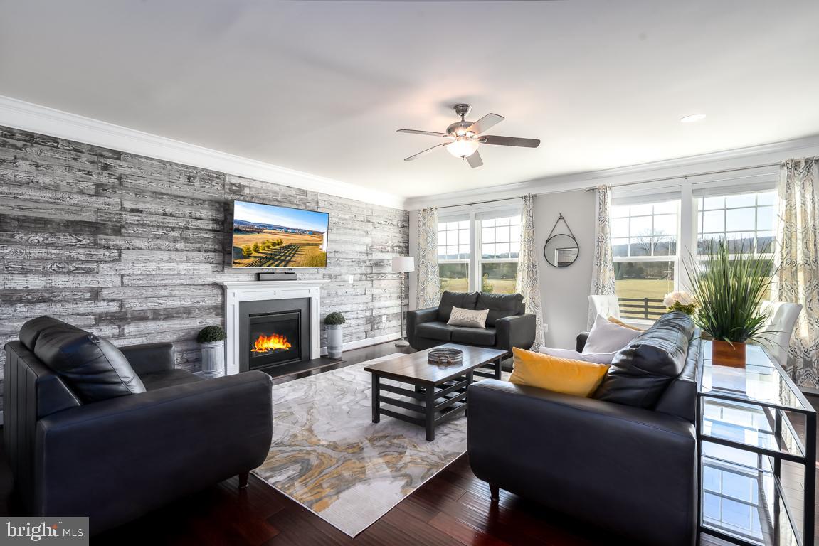 HISTORIC SELMA ESTATES - Residential