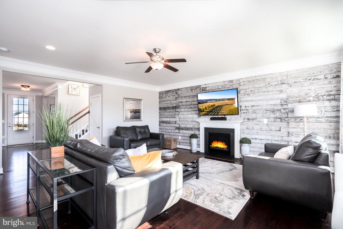 HISTORIC SELMA ESTATES - Residential